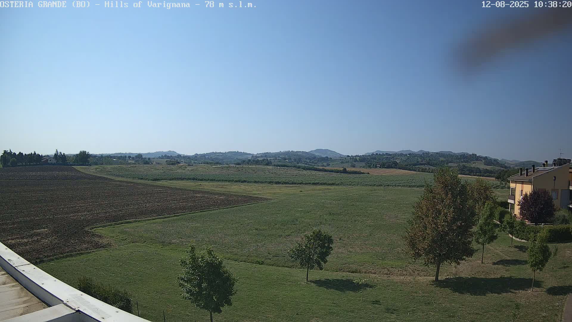 Osteria Grande, Castle San Pietro Live Cam - Bologna, Emilia-Romagna, Italy