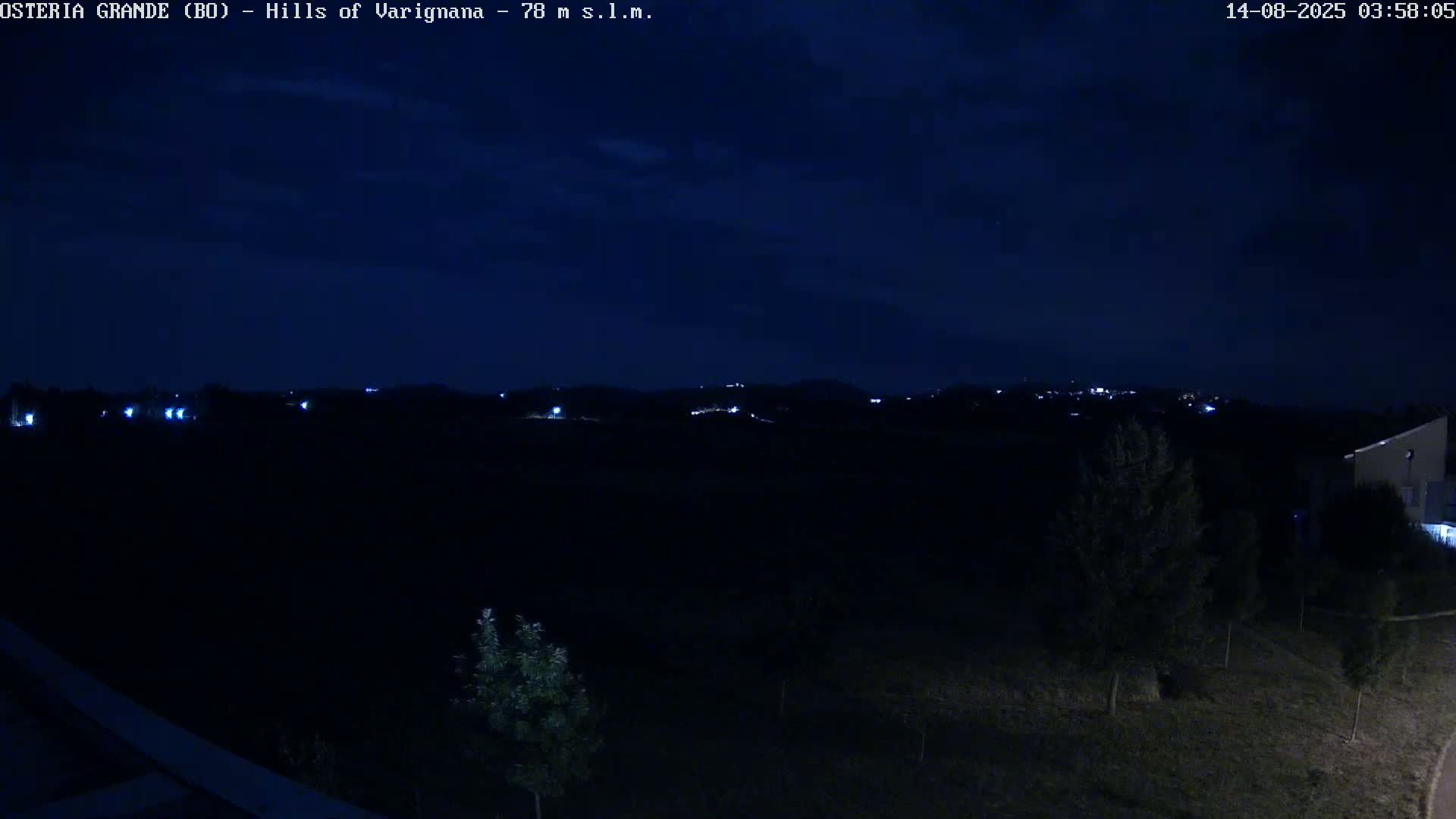 Osteria Grande, Castle San Pietro Live Cam - Bologna, Emilia-Romagna, Italy