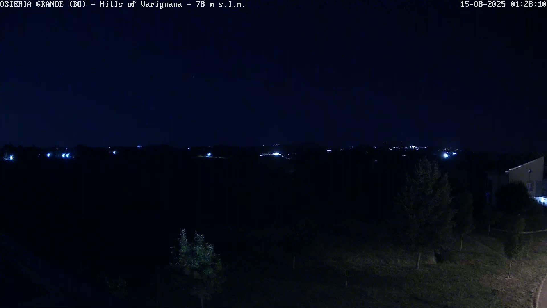 Osteria Grande, Castle San Pietro Live Cam - Bologna, Emilia-Romagna, Italy