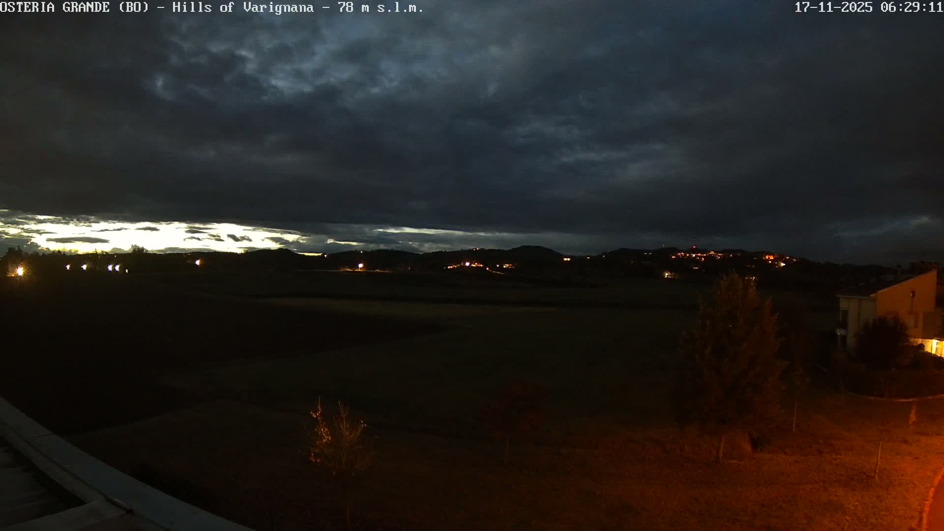 Osteria Grande, Castle San Pietro Live Cam - Bologna, Emilia-Romagna, Italy