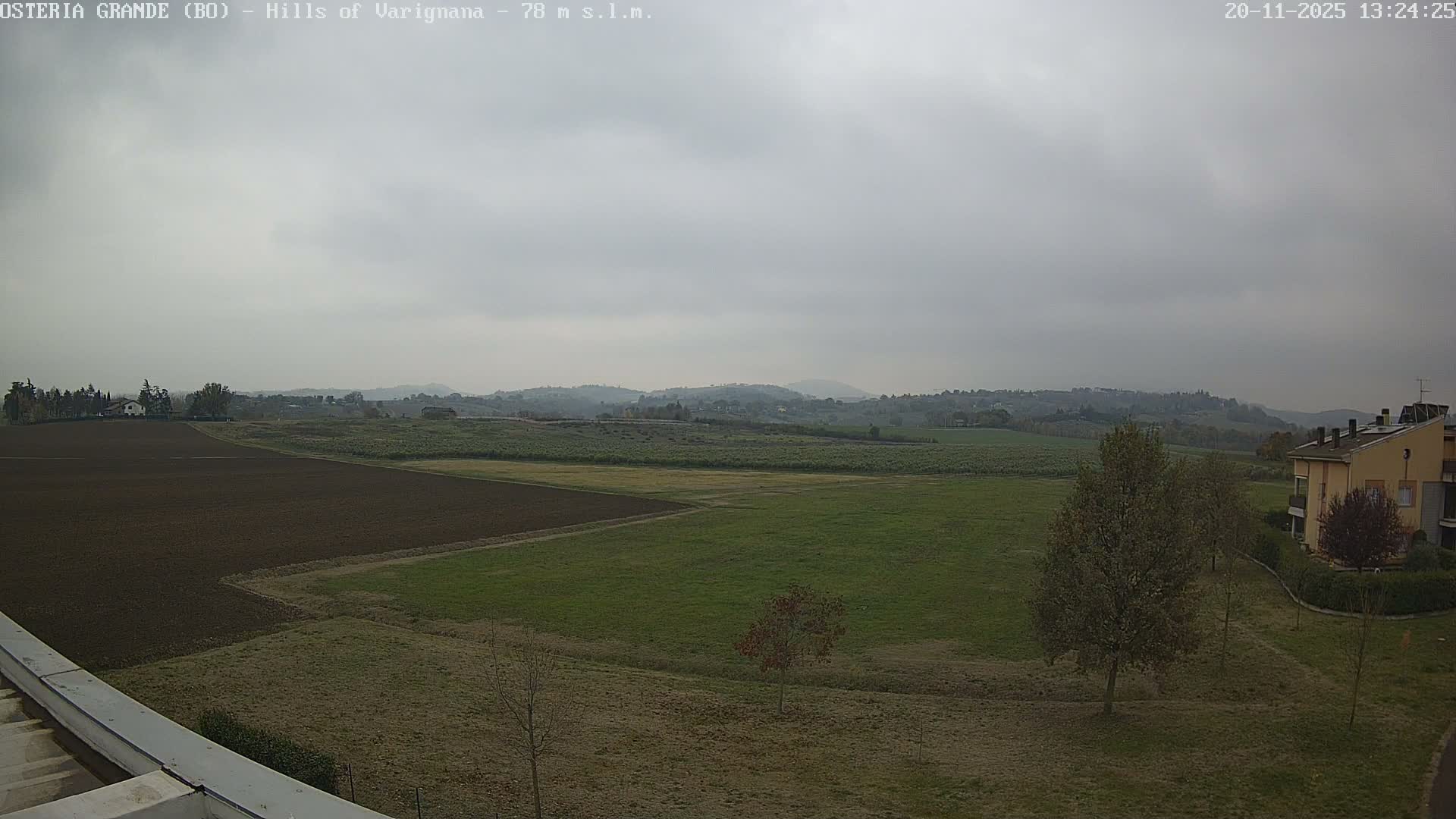 Osteria Grande, Castle San Pietro Live Cam - Bologna, Emilia-Romagna, Italy