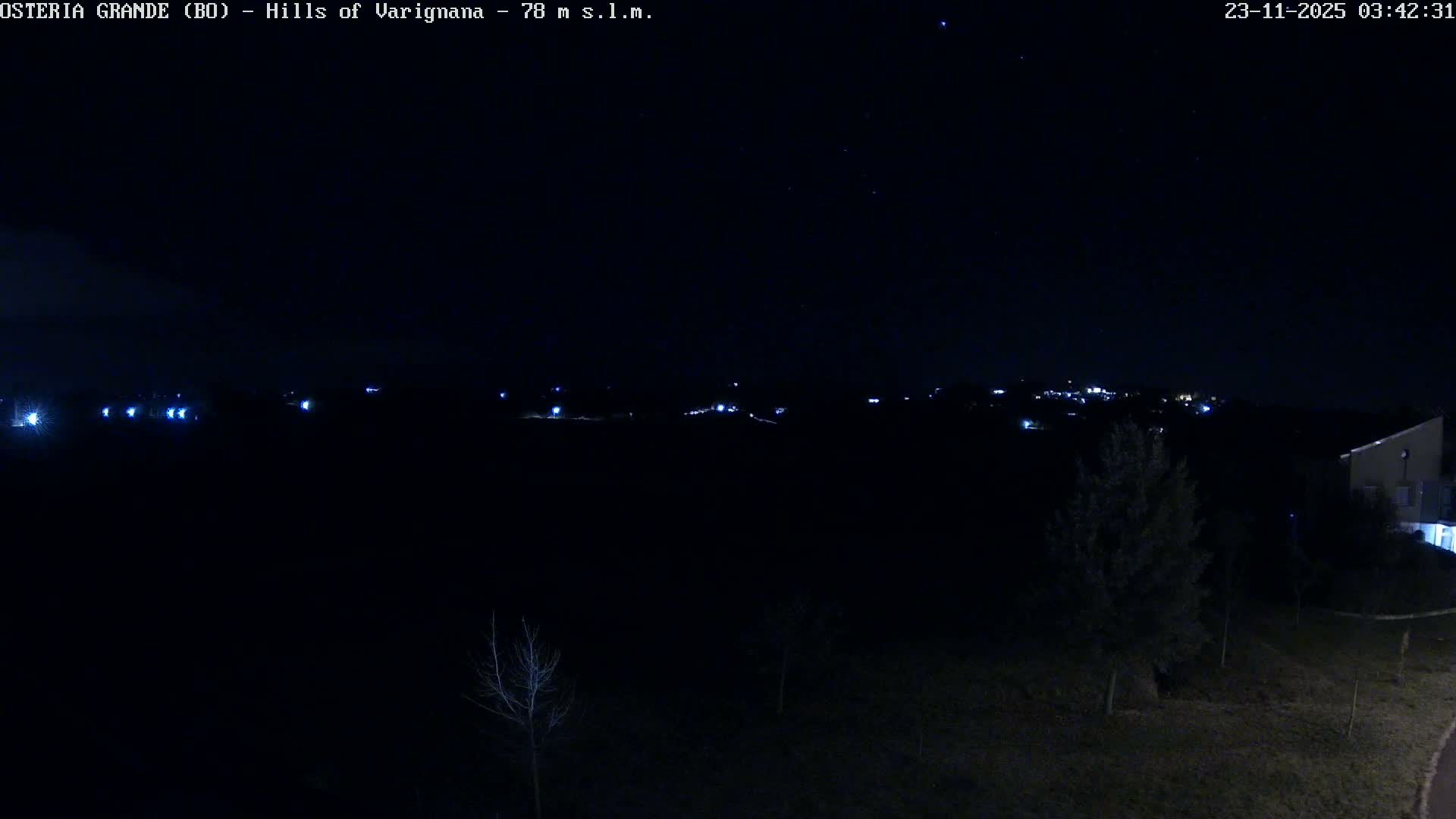 Osteria Grande, Castle San Pietro Live Cam - Bologna, Emilia-Romagna, Italy