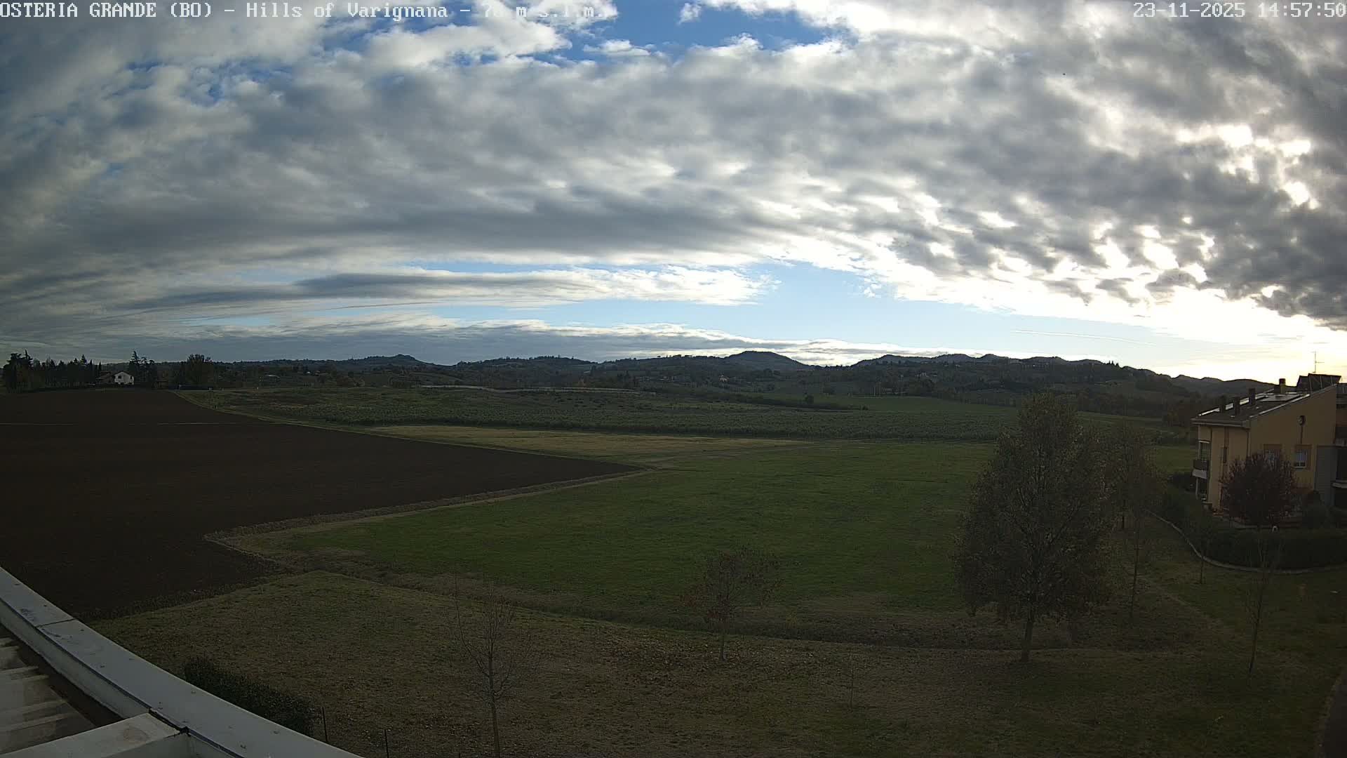 Osteria Grande, Castle San Pietro Live Cam - Bologna, Emilia-Romagna, Italy