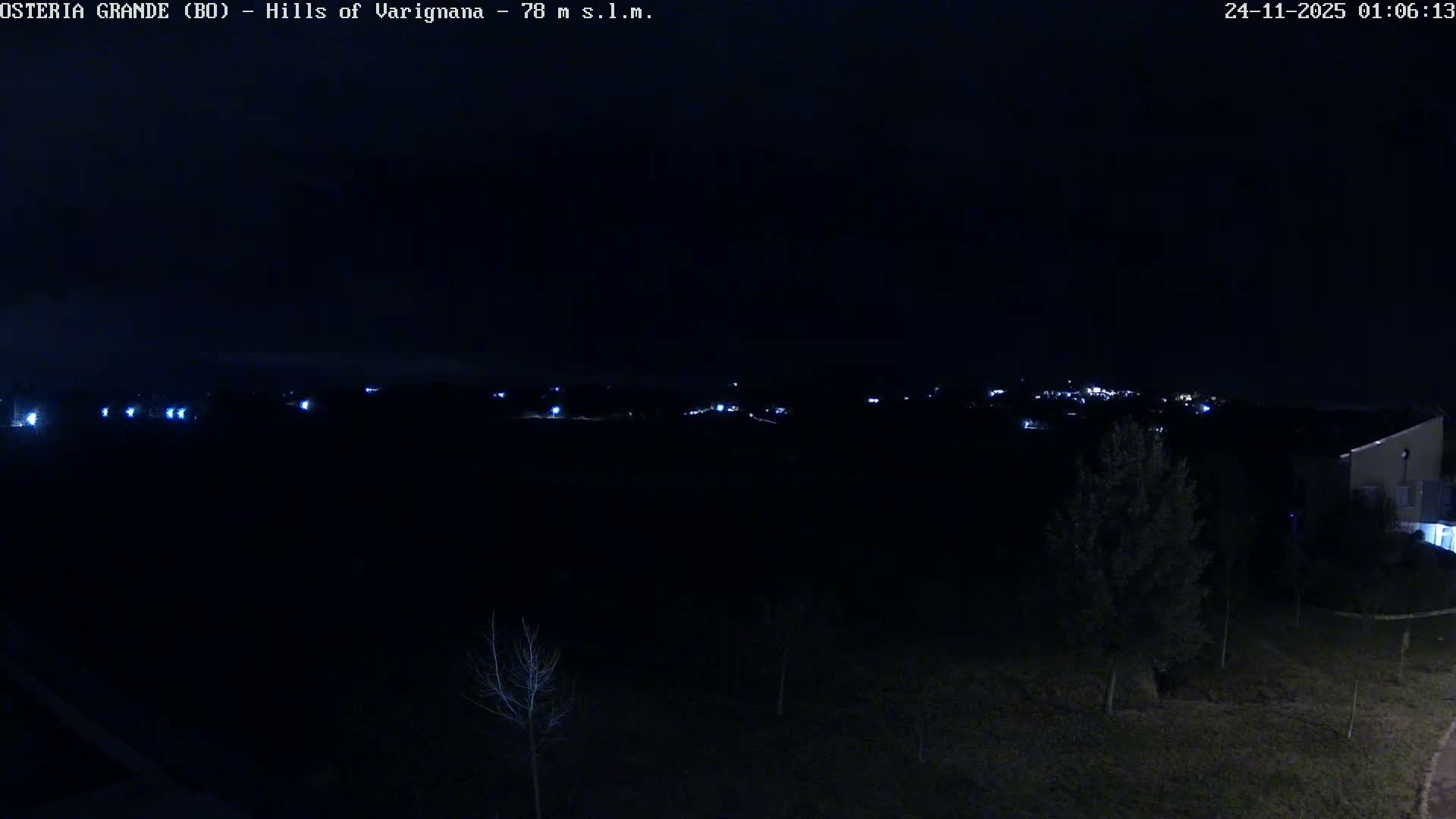 Osteria Grande, Castle San Pietro Live Cam - Bologna, Emilia-Romagna, Italy