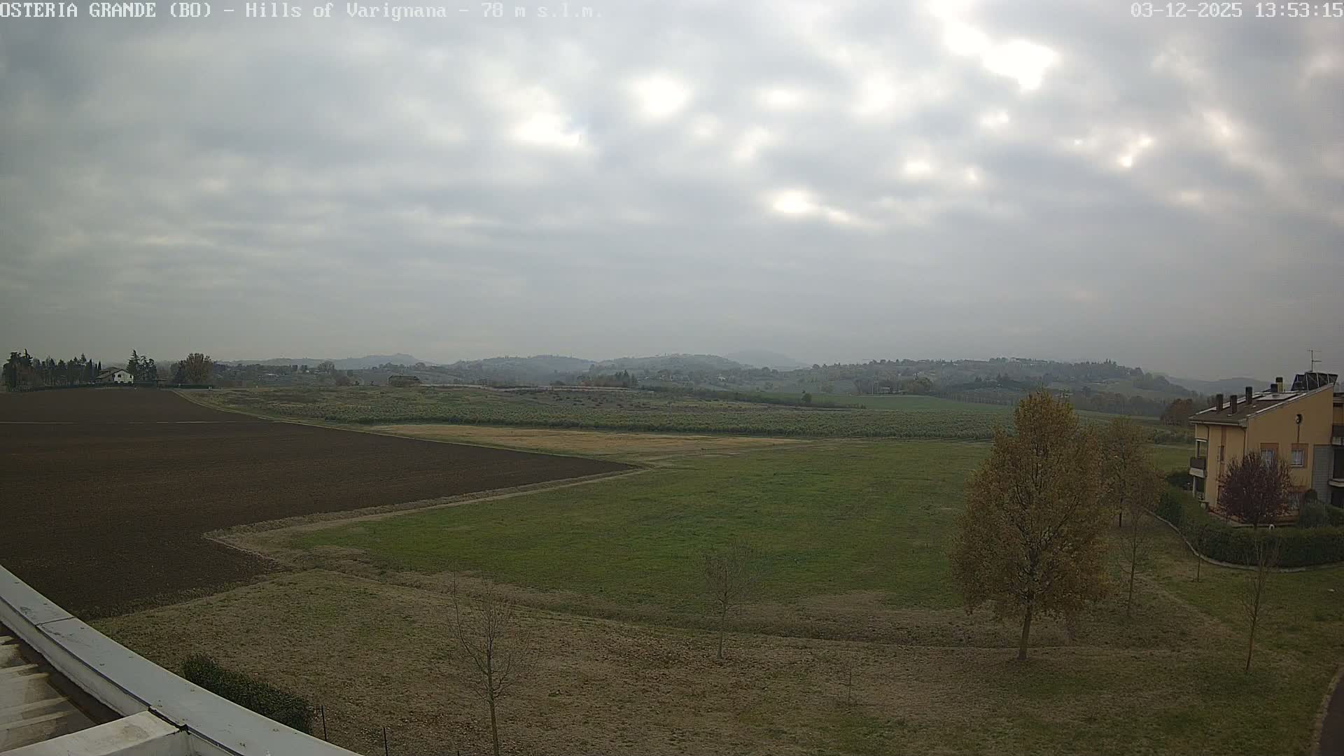 Osteria Grande, Castle San Pietro Live Cam - Bologna, Emilia-Romagna, Italy