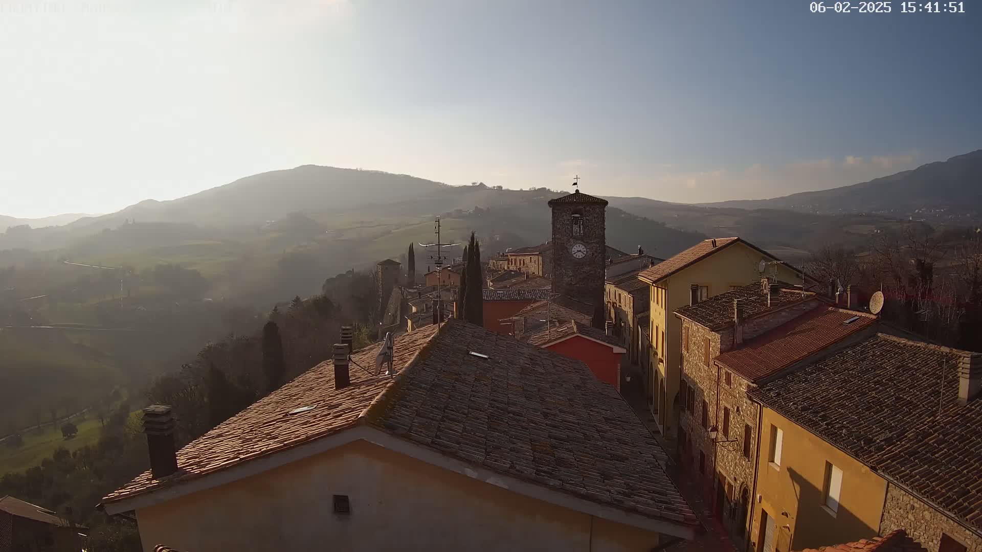 Frontino, Old Town Live Cam - Pesaro & Urbino, Marche, Italy