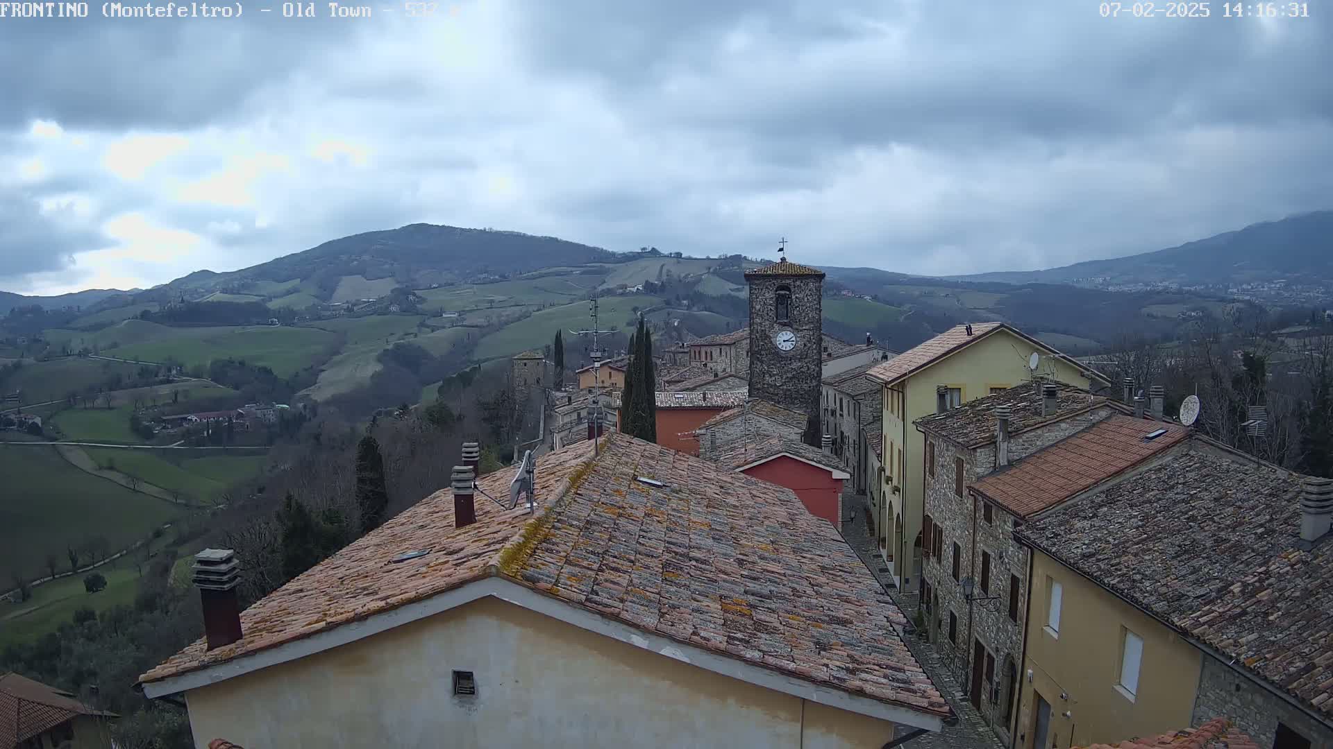 Frontino, Old Town Live Cam - Pesaro & Urbino, Marche, Italy