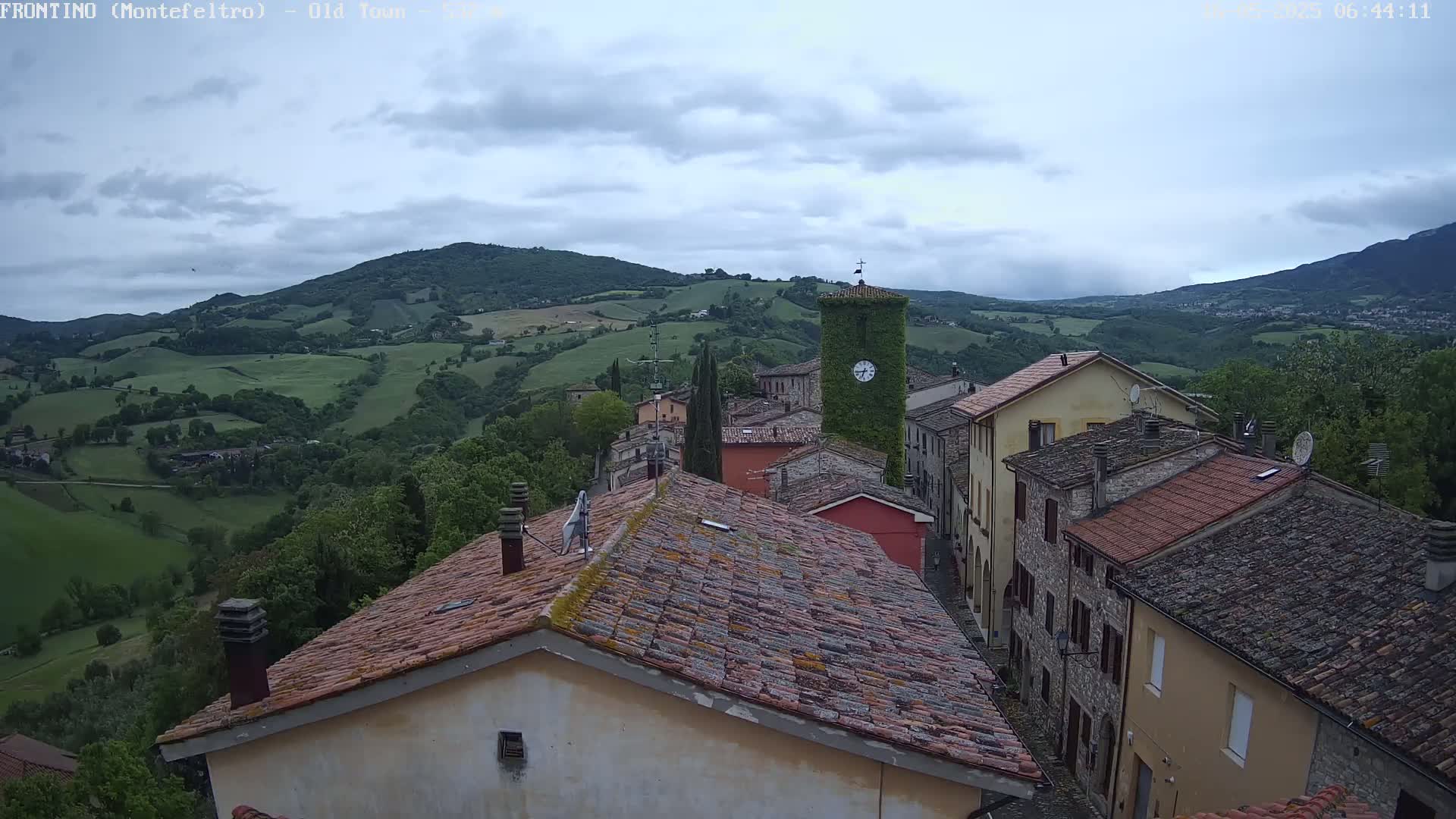 Frontino, Old Town Live Cam - Pesaro & Urbino, Marche, Italy
