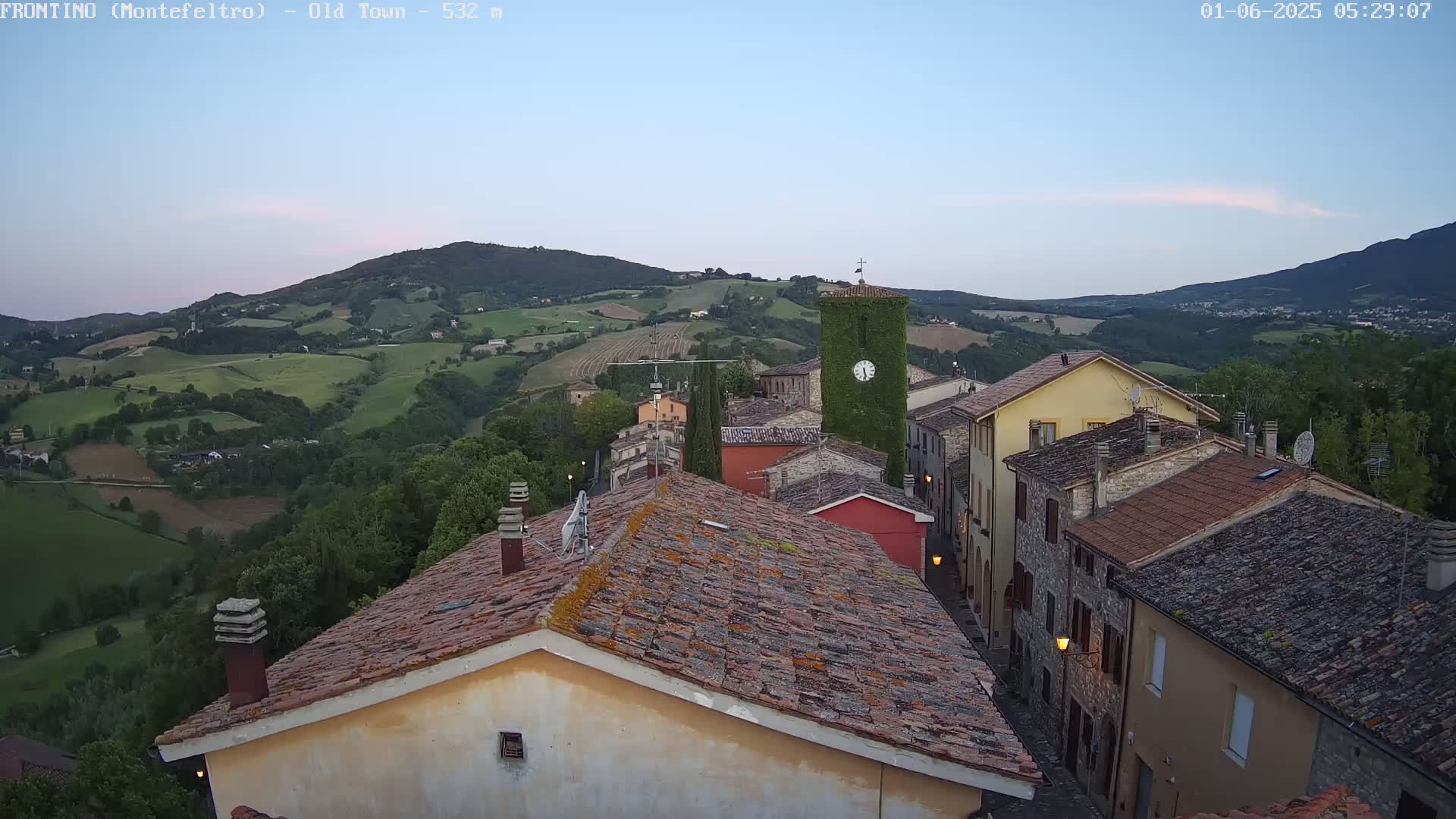 Frontino, Old Town Live Cam - Pesaro & Urbino, Marche, Italy