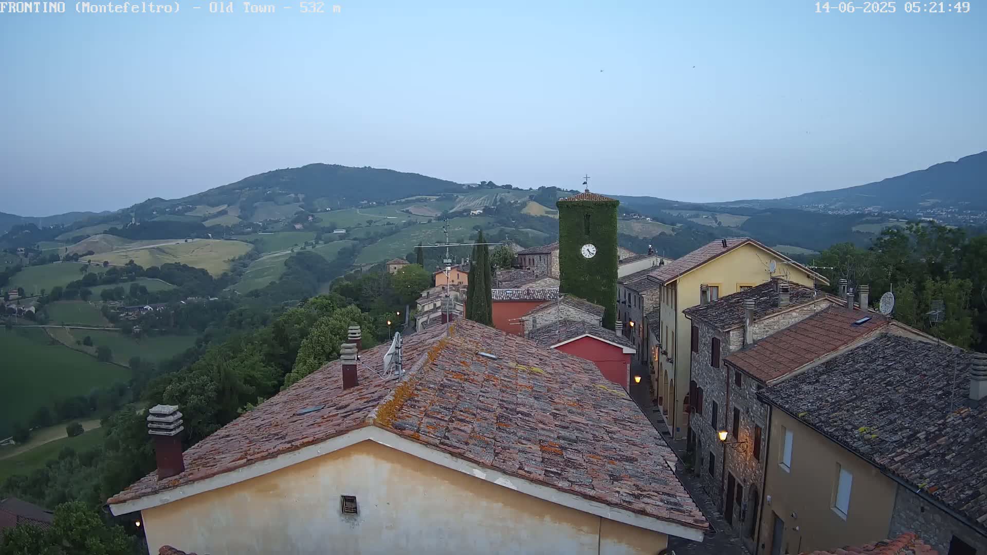 Frontino, Old Town Live Cam - Pesaro & Urbino, Marche, Italy