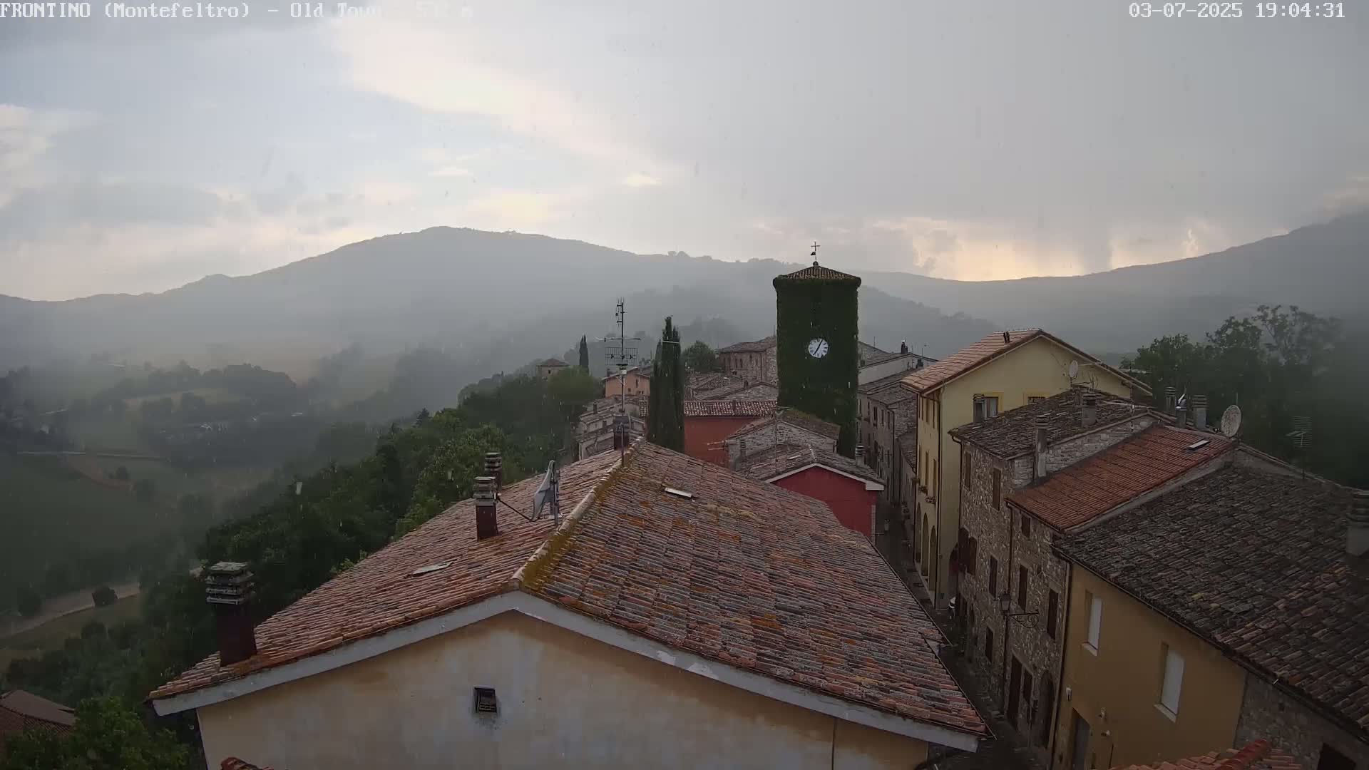 Frontino, Old Town Live Cam - Pesaro & Urbino, Marche, Italy