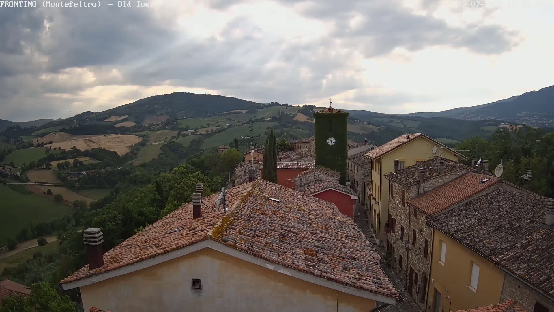 Frontino, Old Town Live Cam - Pesaro & Urbino, Marche, Italy