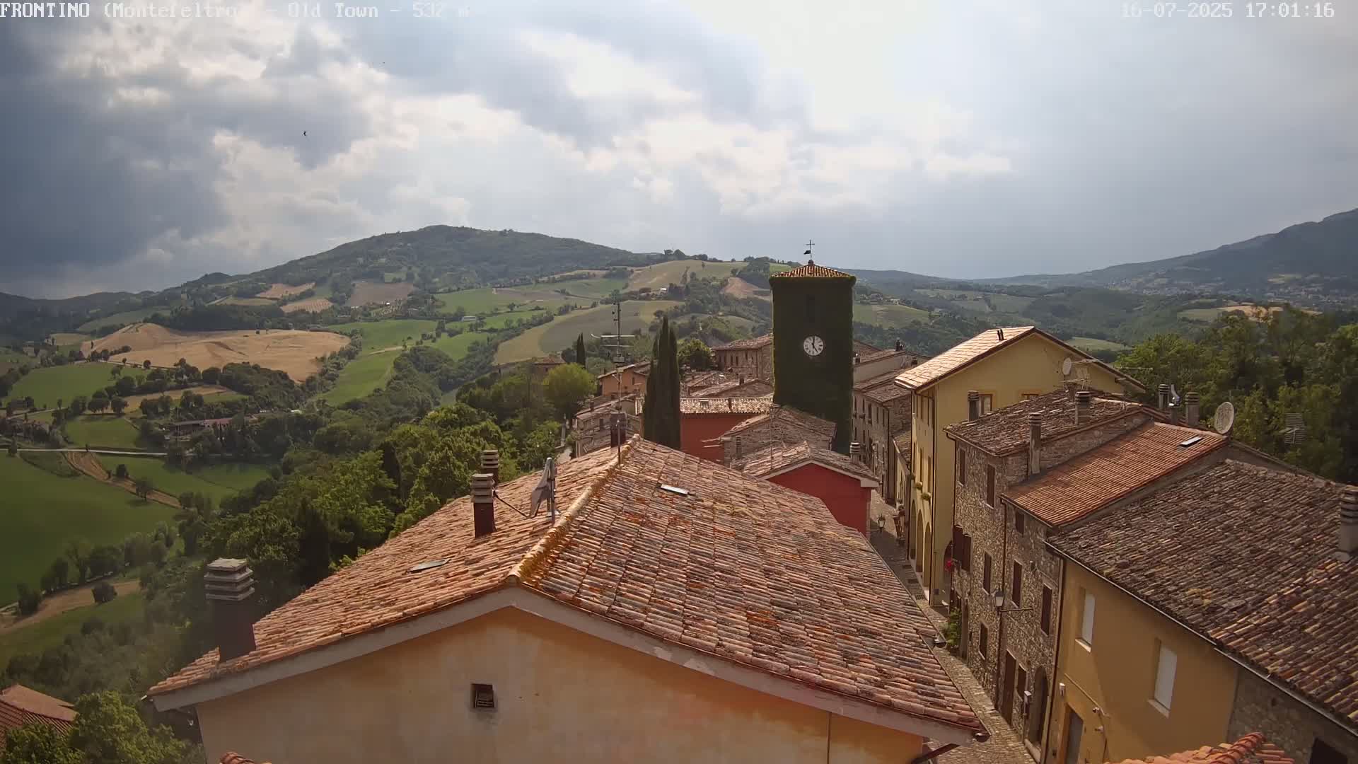 Frontino, Old Town Live Cam - Pesaro & Urbino, Marche, Italy