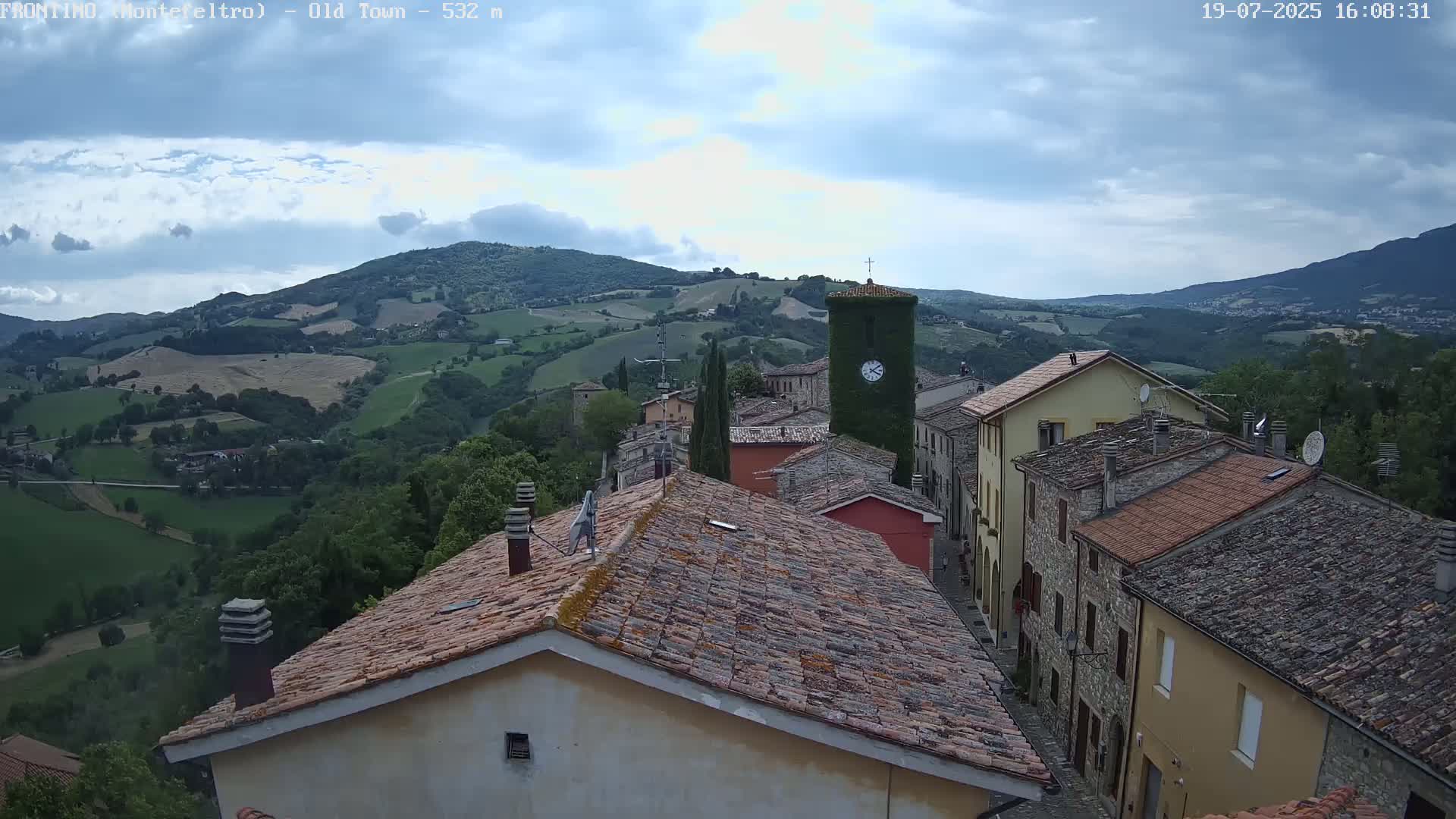 Frontino, Old Town Live Cam - Pesaro & Urbino, Marche, Italy