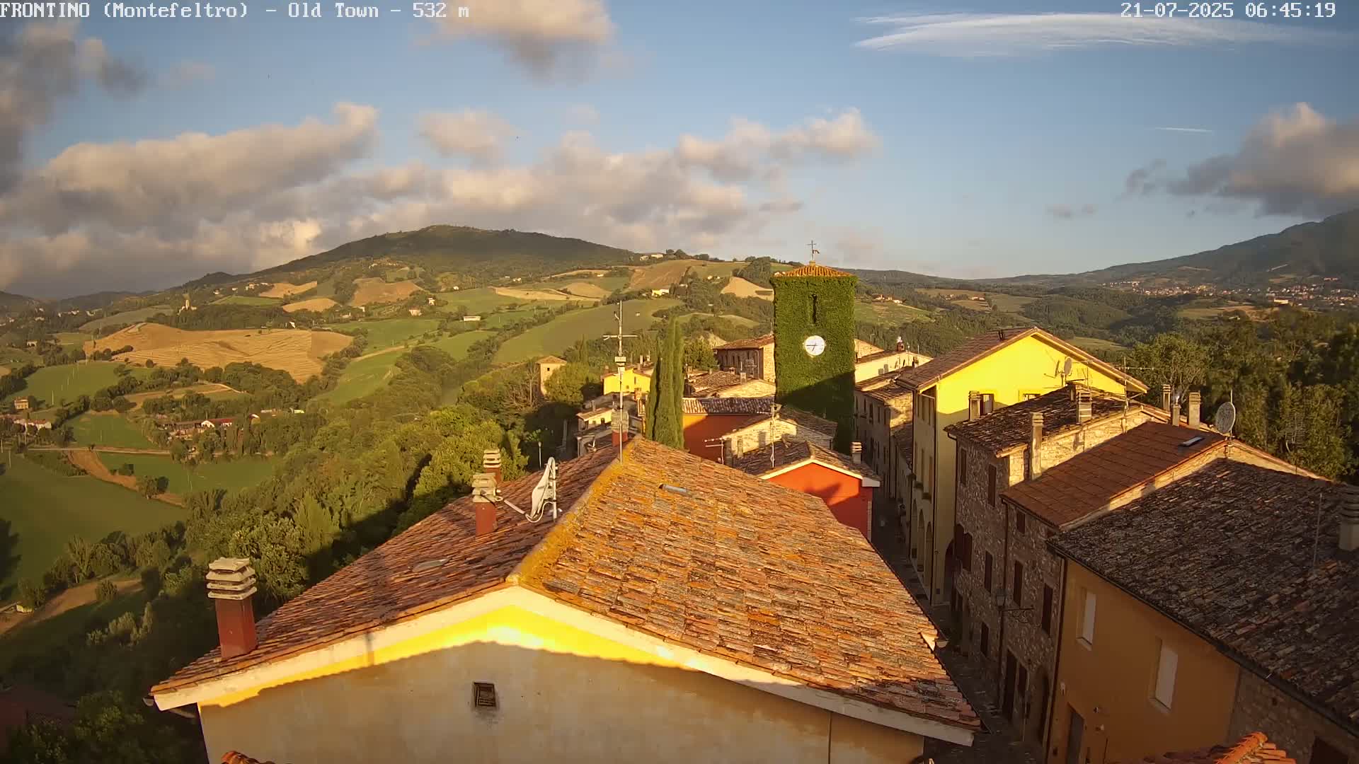 Frontino, Old Town Live Cam - Pesaro & Urbino, Marche, Italy