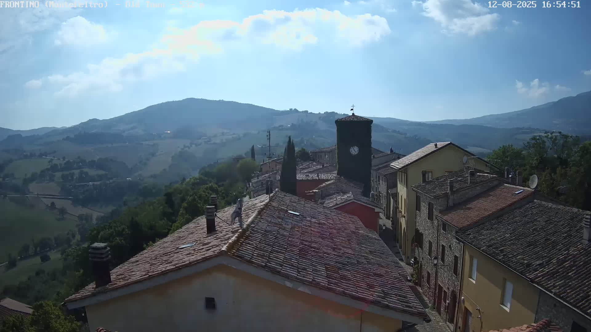 Frontino, Old Town Live Cam - Pesaro & Urbino, Marche, Italy