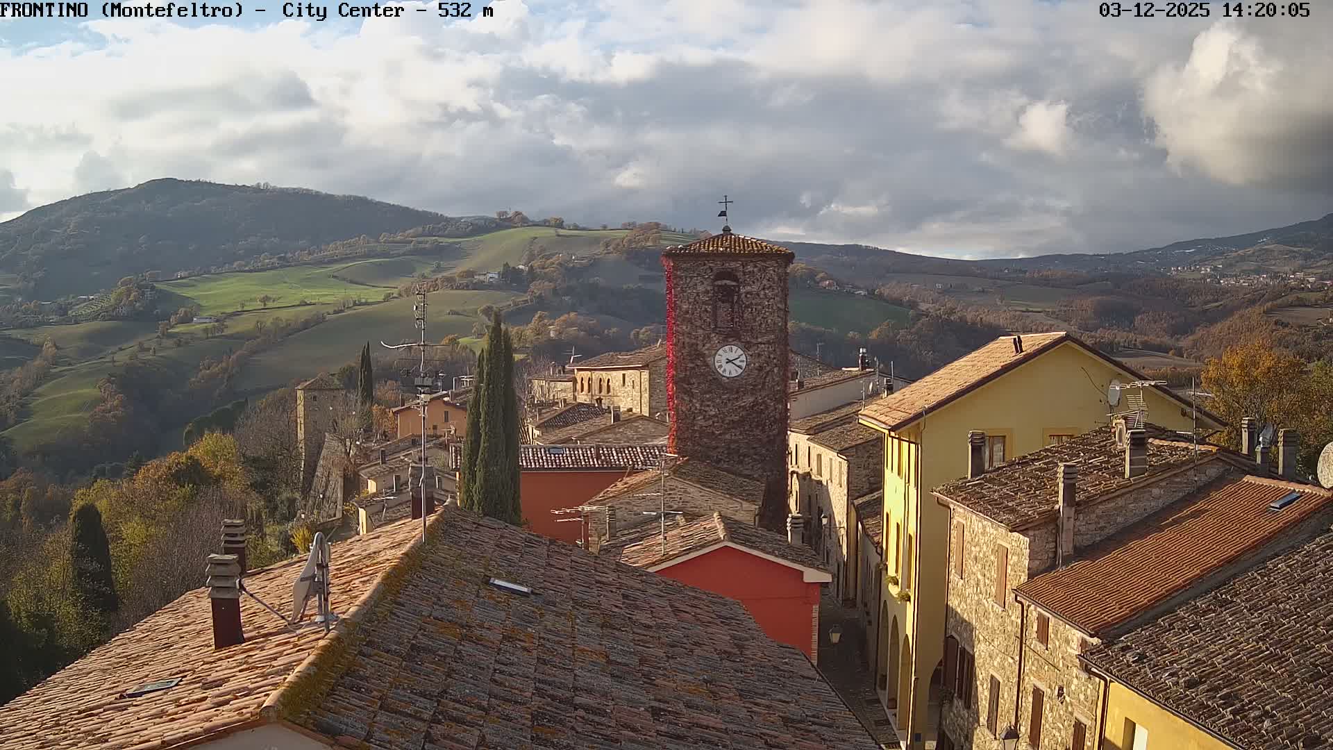 Frontino, Old Town Live Cam - Pesaro & Urbino, Marche, Italy