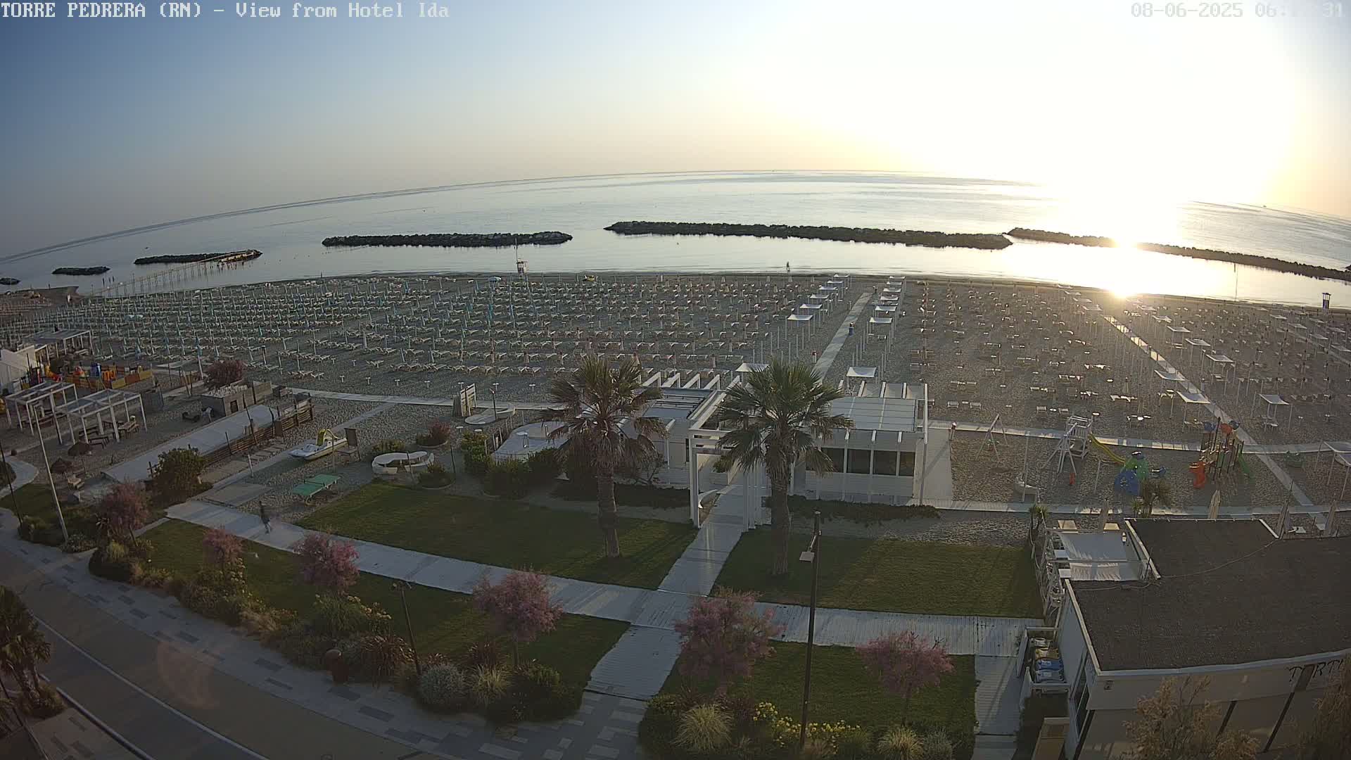 Rimini, Torre Pedrera Beach Live Cam - Emilia-Romagna, Italy