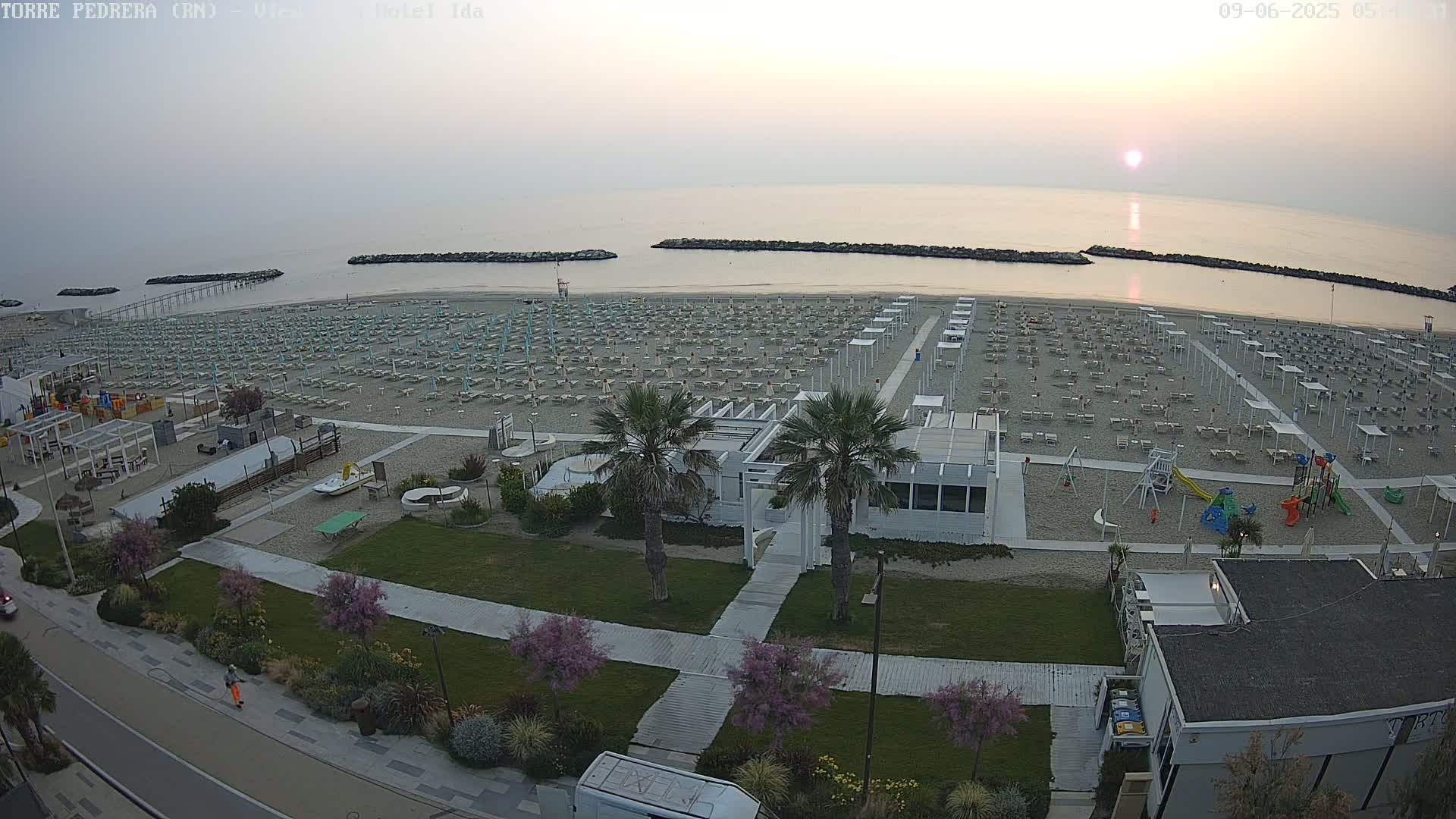 Rimini, Torre Pedrera Beach Live Cam - Emilia-Romagna, Italy