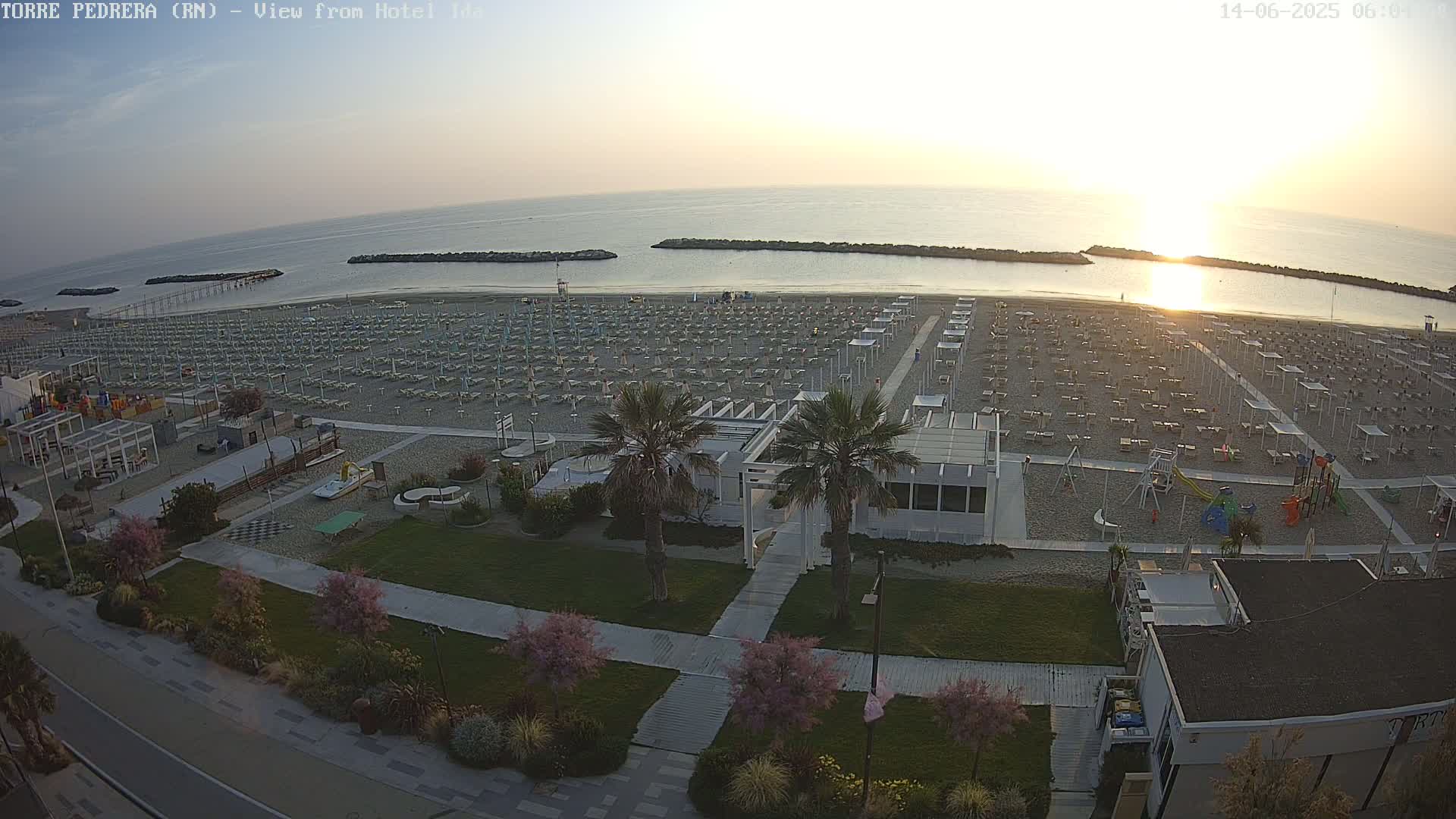 Rimini, Torre Pedrera Beach Live Cam - Emilia-Romagna, Italy