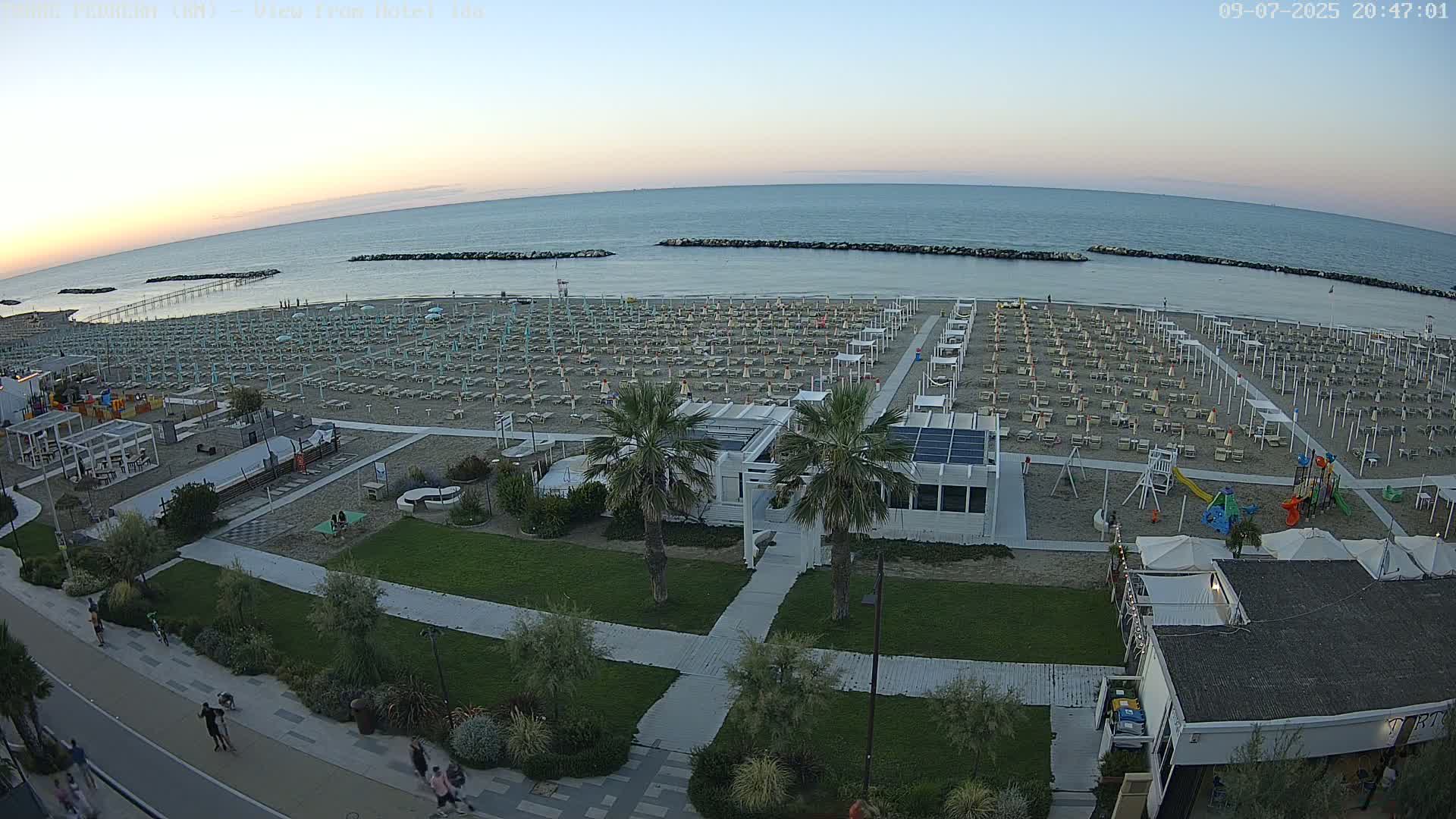 Rimini, Torre Pedrera Beach Live Cam - Emilia-Romagna, Italy