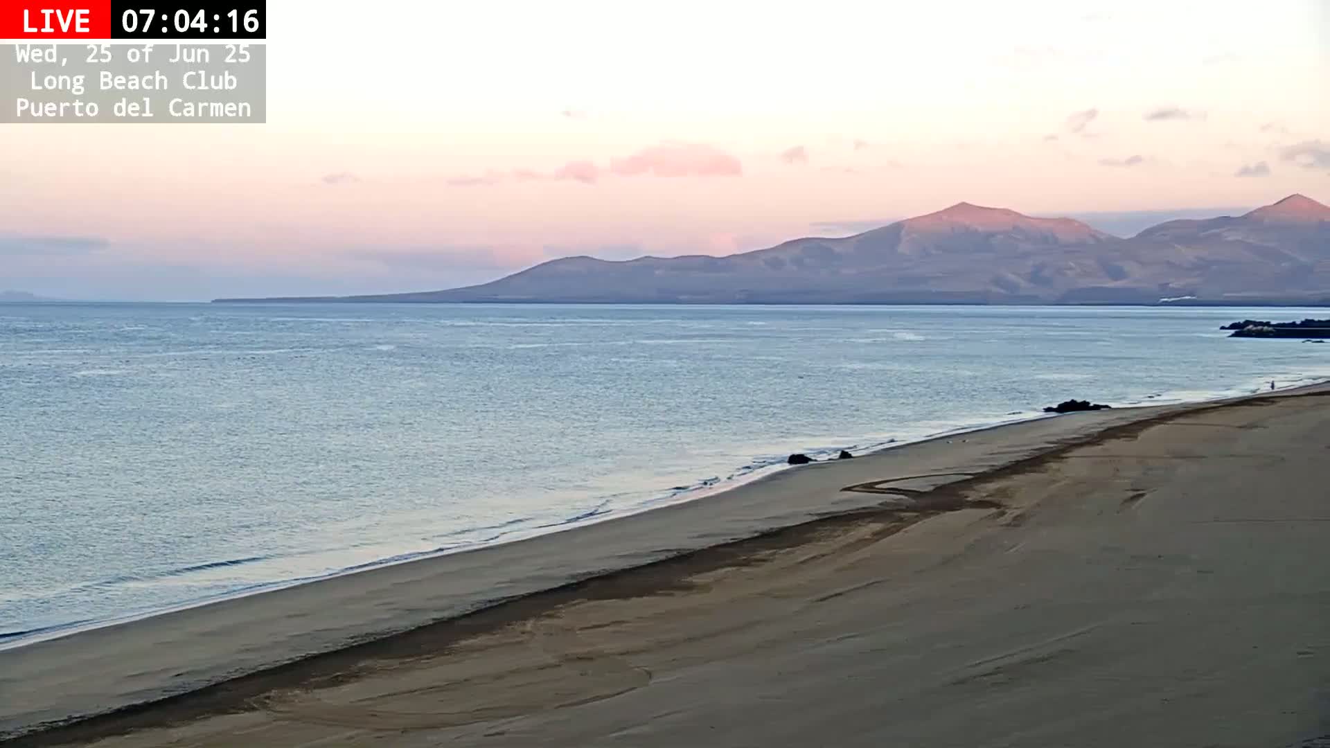 Lanzarote, Puerto del Carmen Beach Live Cam - Canary Islands, Las Palmas, Spain