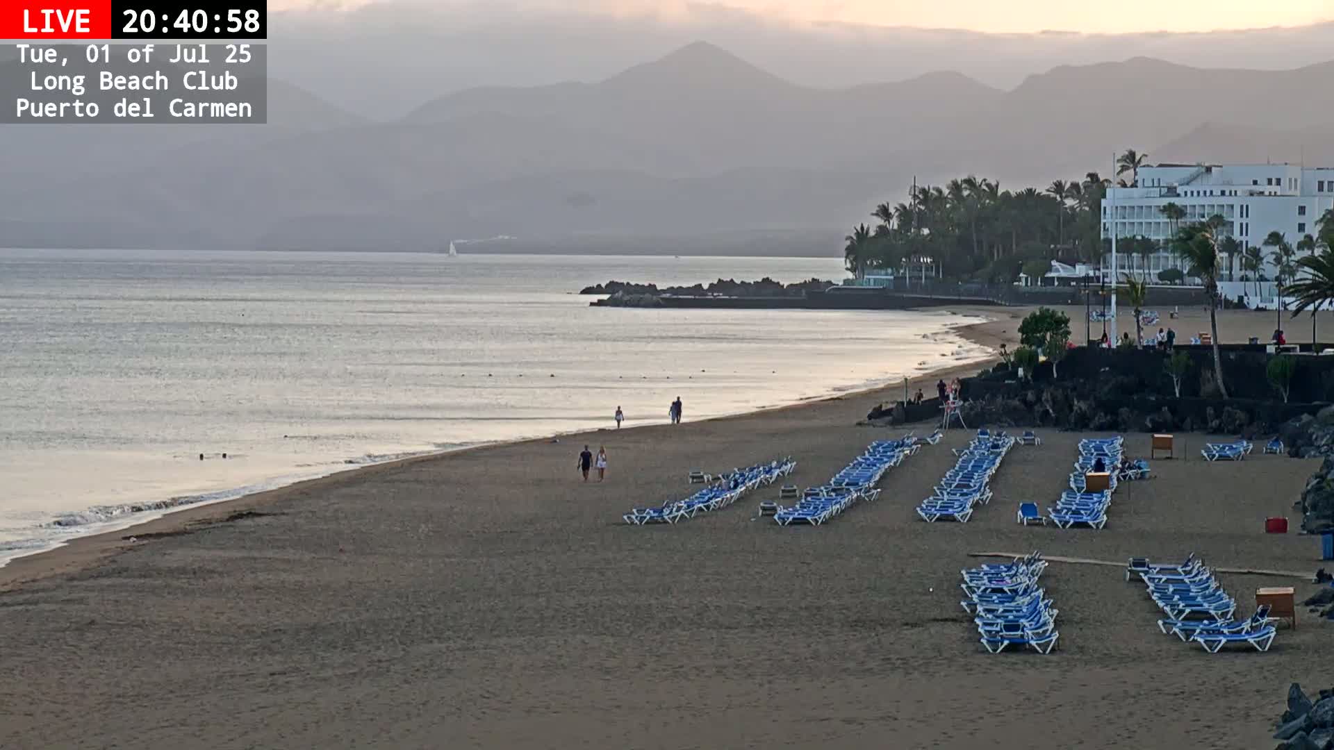 Lanzarote, Puerto del Carmen Beach Live Cam - Canary Islands, Las Palmas, Spain