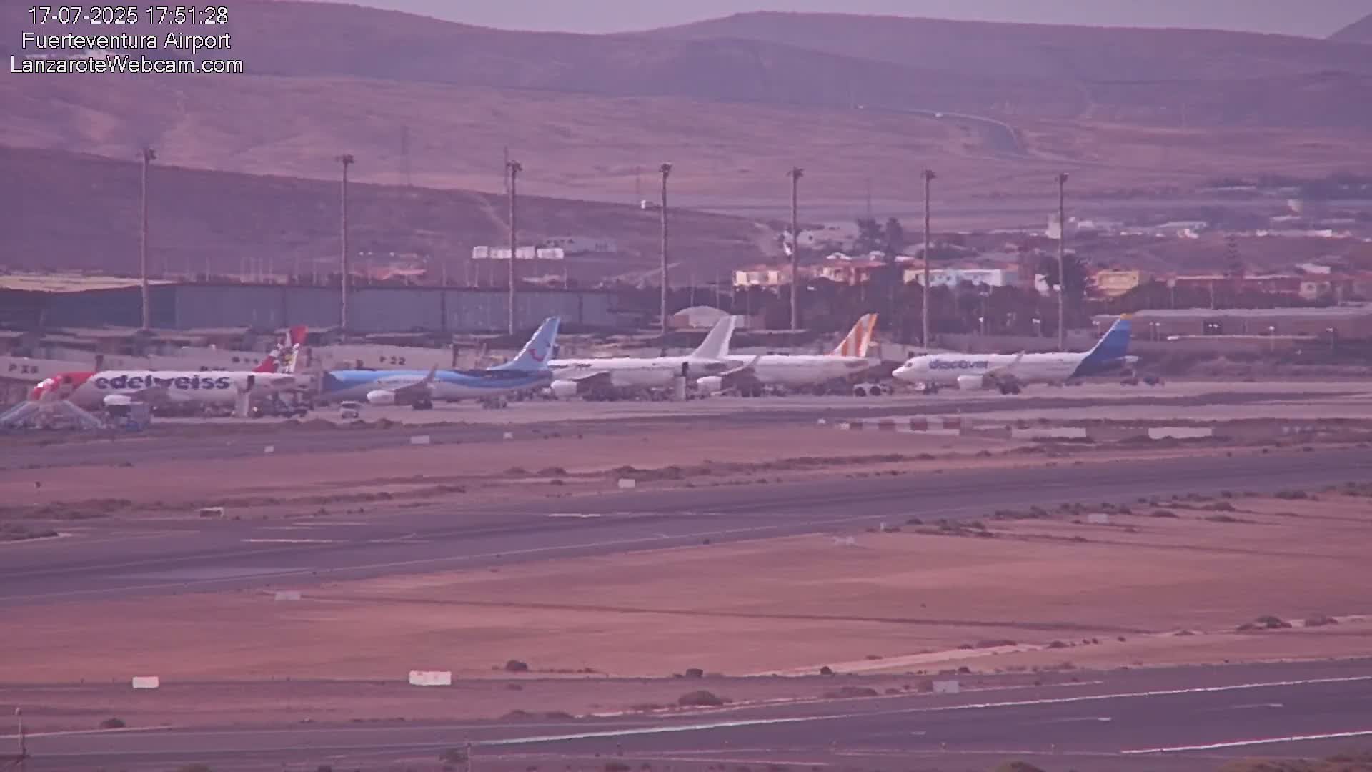 Fuerteventura Airport Live Cam - Canary Island, Las Palmas, Spain