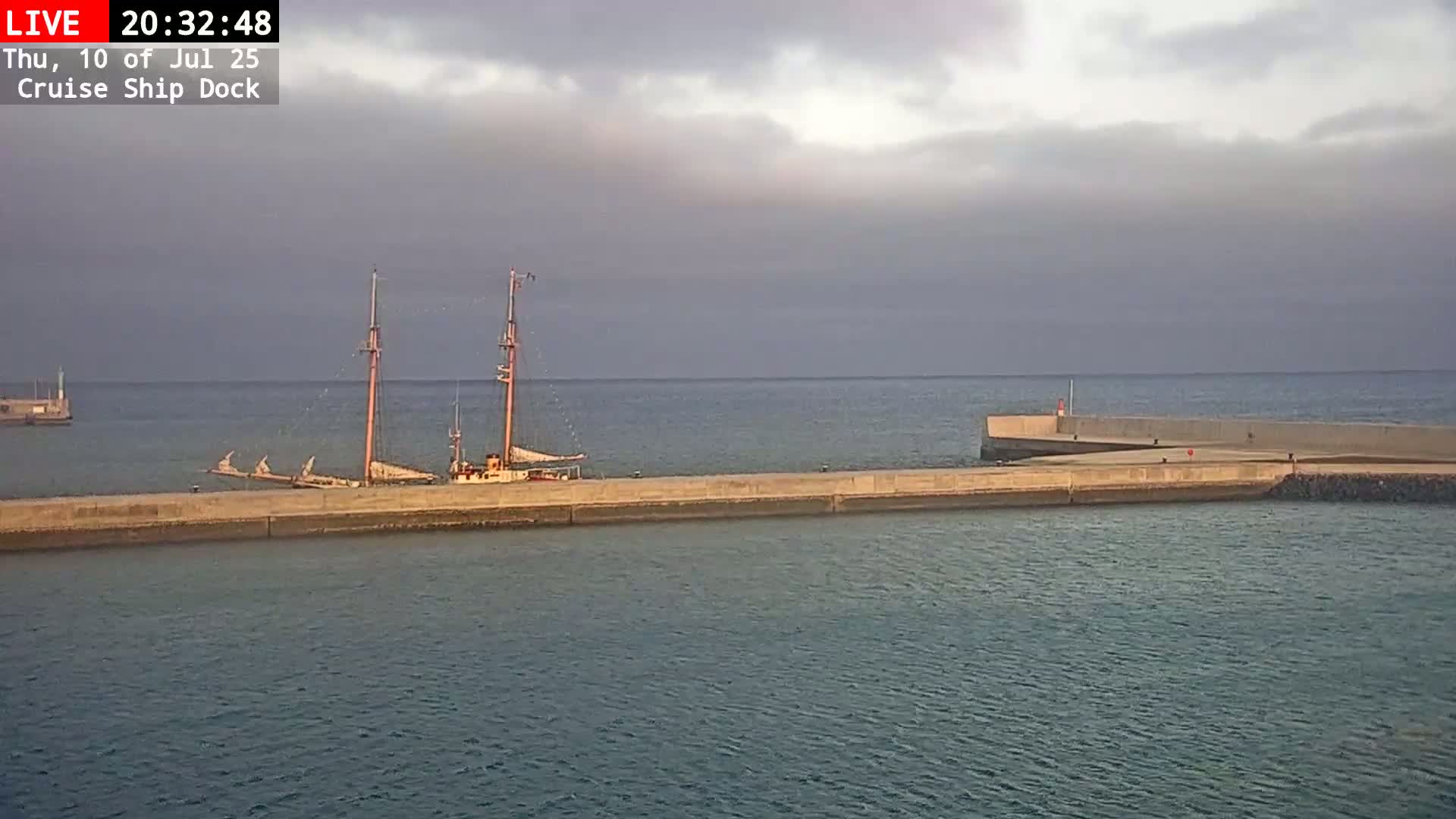 Lanzarote, Arrecife Harbor, Cruise Ship Dock Live Cam - Canary Islands, Las Palmas, Spain