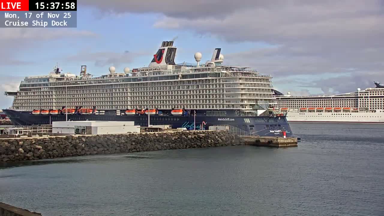 Lanzarote, Arrecife Harbor, Cruise Ship Dock Live Cam - Canary Islands, Las Palmas, Spain