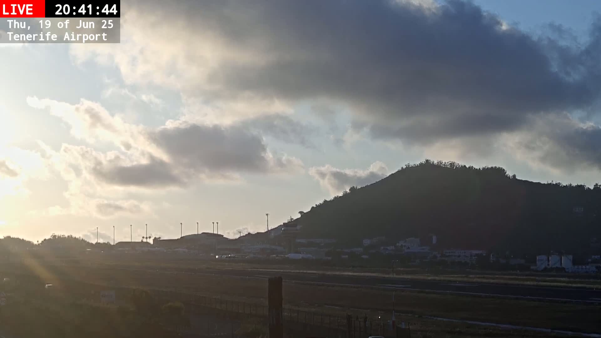 (Los Rodeos)Tenerife North Airport Live Cam - Las Palmas, Spain