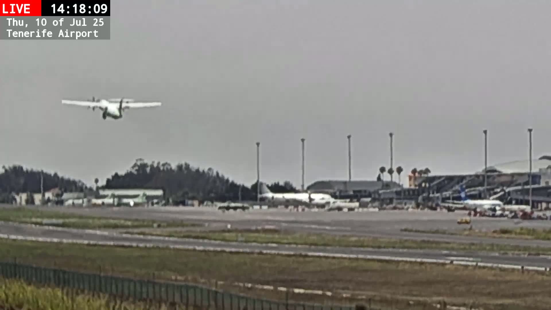 (Los Rodeos)Tenerife North Airport Live Cam - Las Palmas, Spain
