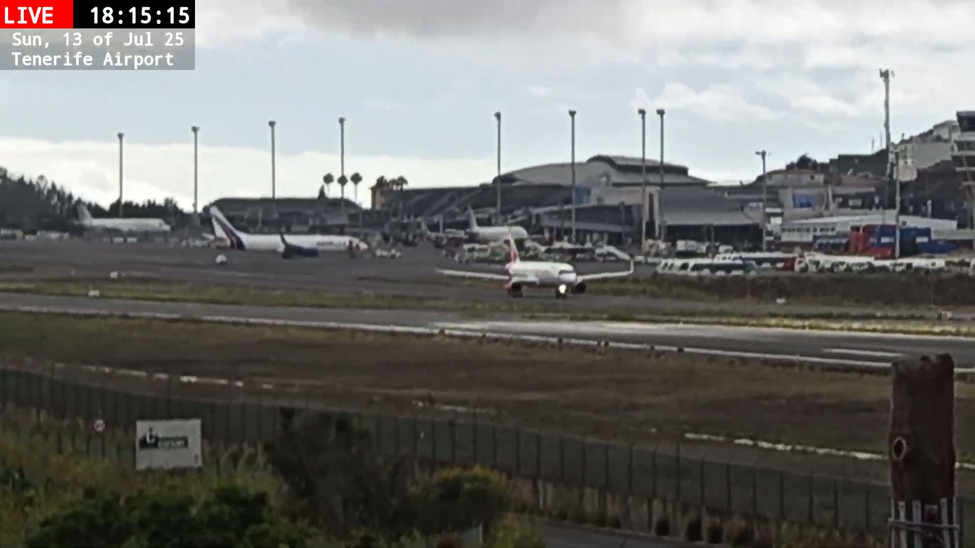(Los Rodeos)Tenerife North Airport Live Cam - Las Palmas, Spain
