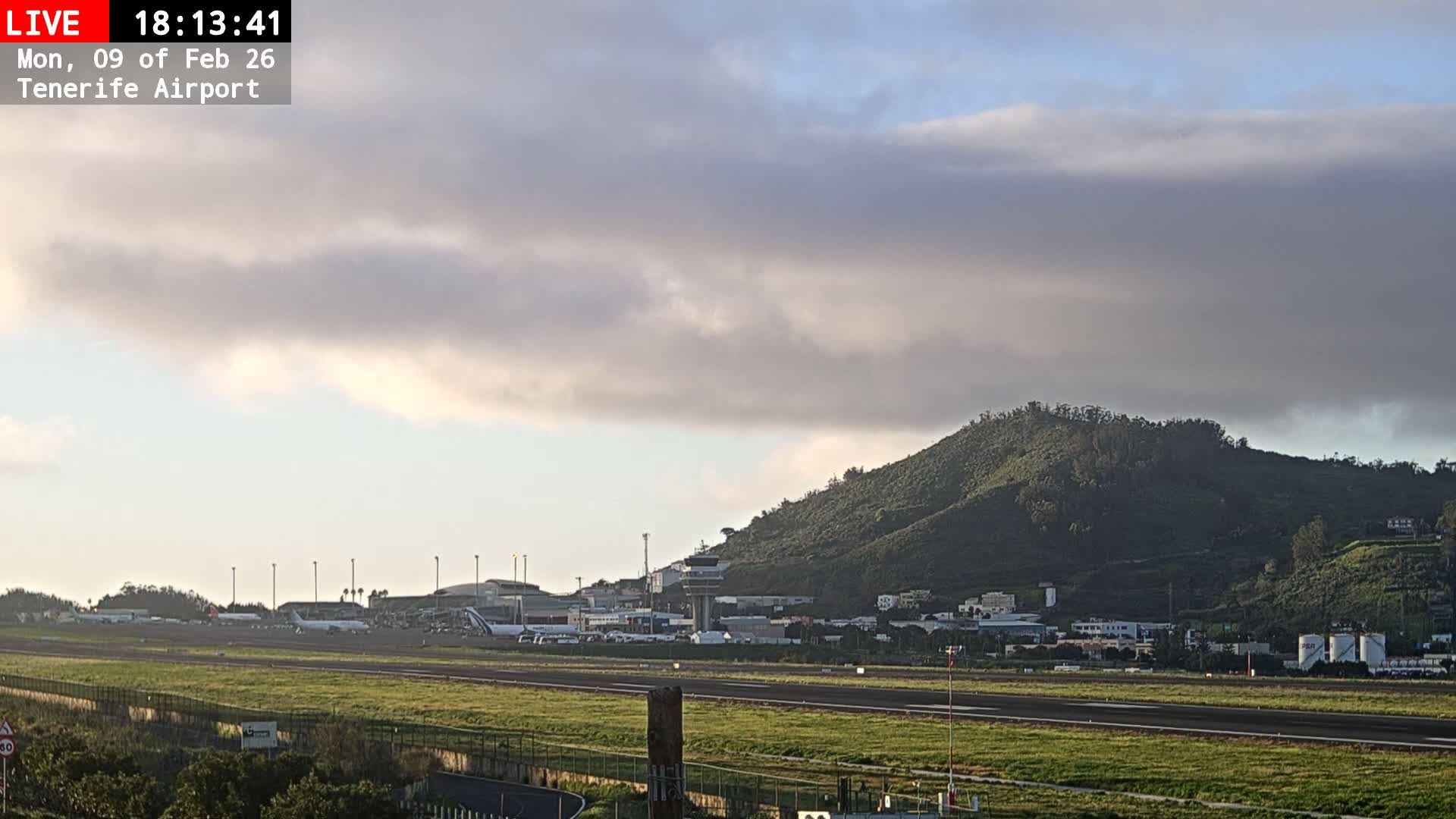 (Los Rodeos)Tenerife North Airport Live Cam - Las Palmas, Spain