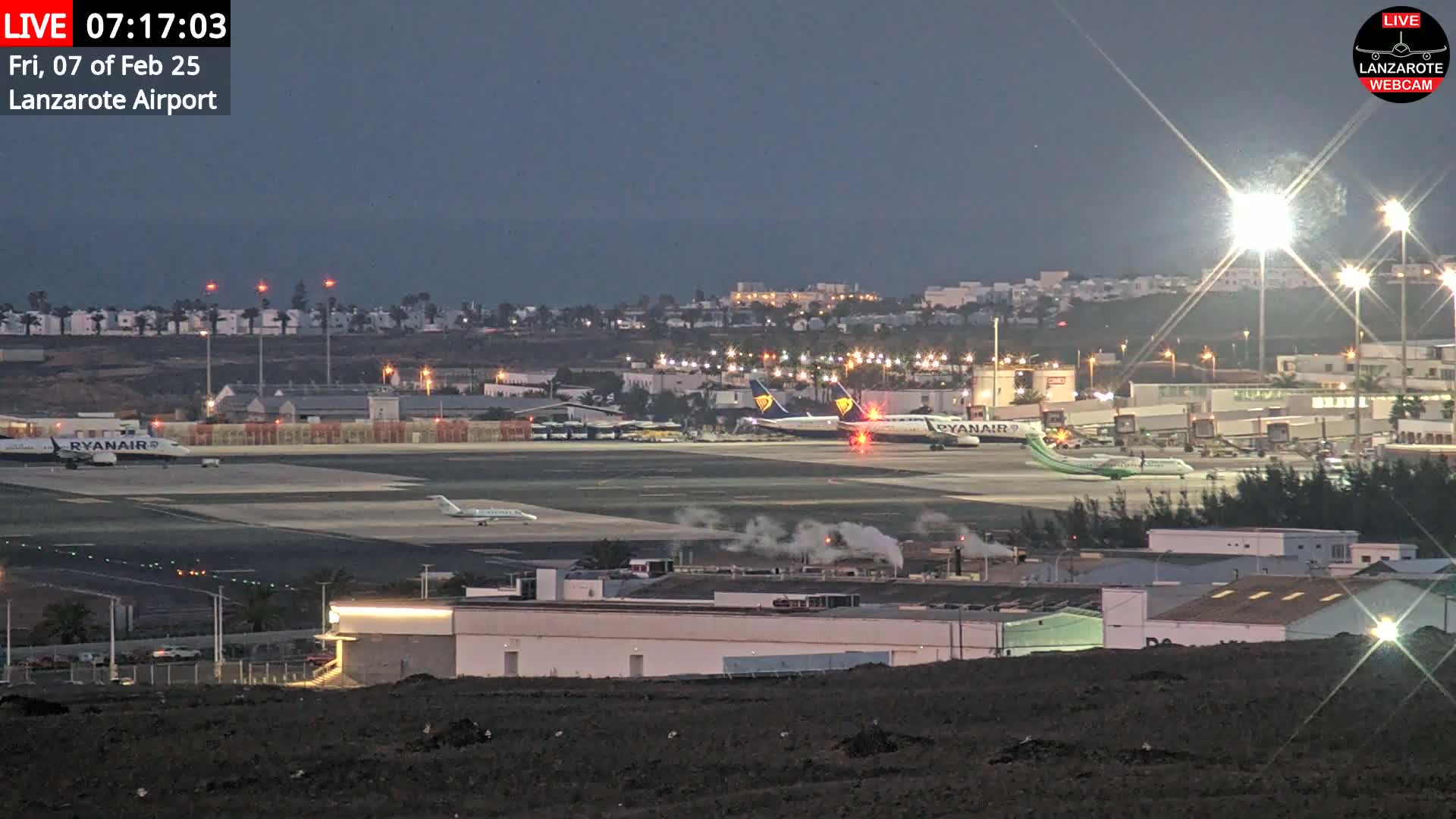 Lanzarote Airport from Outside Live Cam - Canary Islands - Las Palmas - Spain