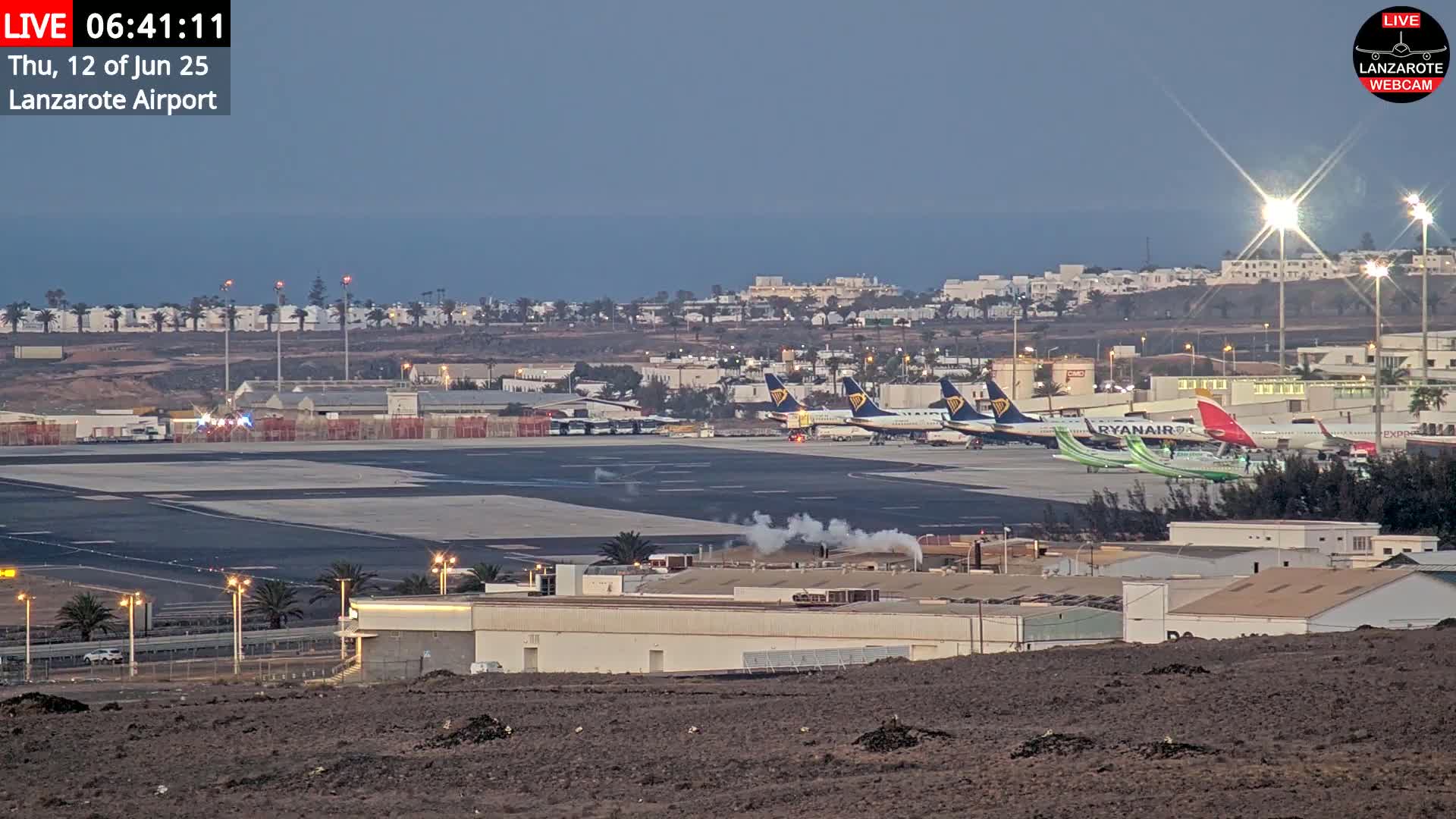 Lanzarote Airport from Outside Live Cam - Canary Islands - Las Palmas - Spain