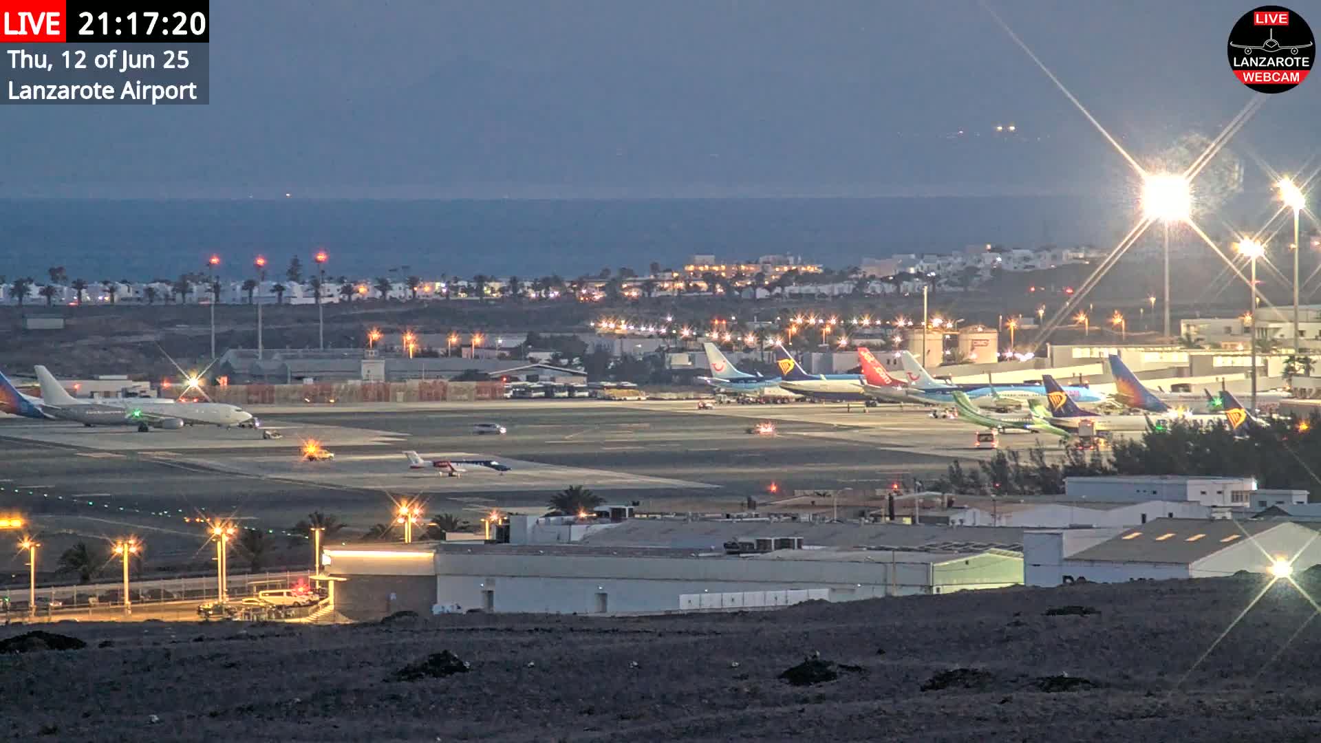 Lanzarote Airport from Outside Live Cam - Canary Islands - Las Palmas - Spain