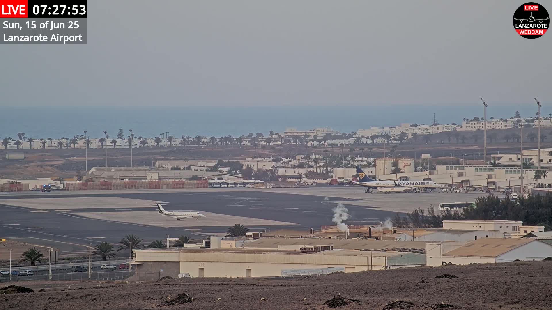 Lanzarote Airport from Outside Live Cam - Canary Islands - Las Palmas - Spain
