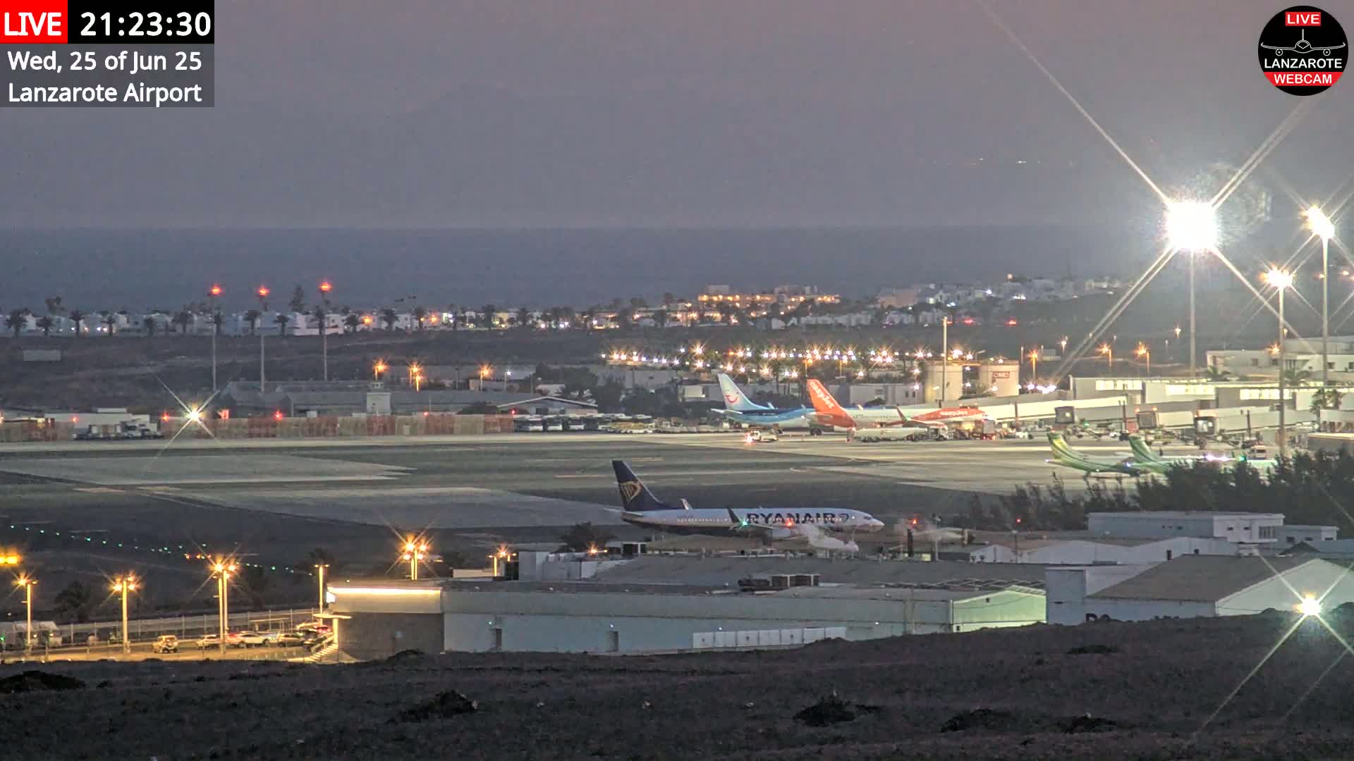 Lanzarote Airport from Outside Live Cam ACE/GCRR - Canary Islands - Las Palmas - Spain
