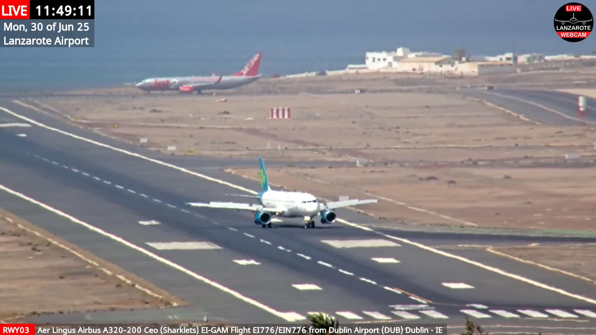 Lanzarote Airport from Outside Live Cam ACE/GCRR - Canary Islands - Las Palmas - Spain
