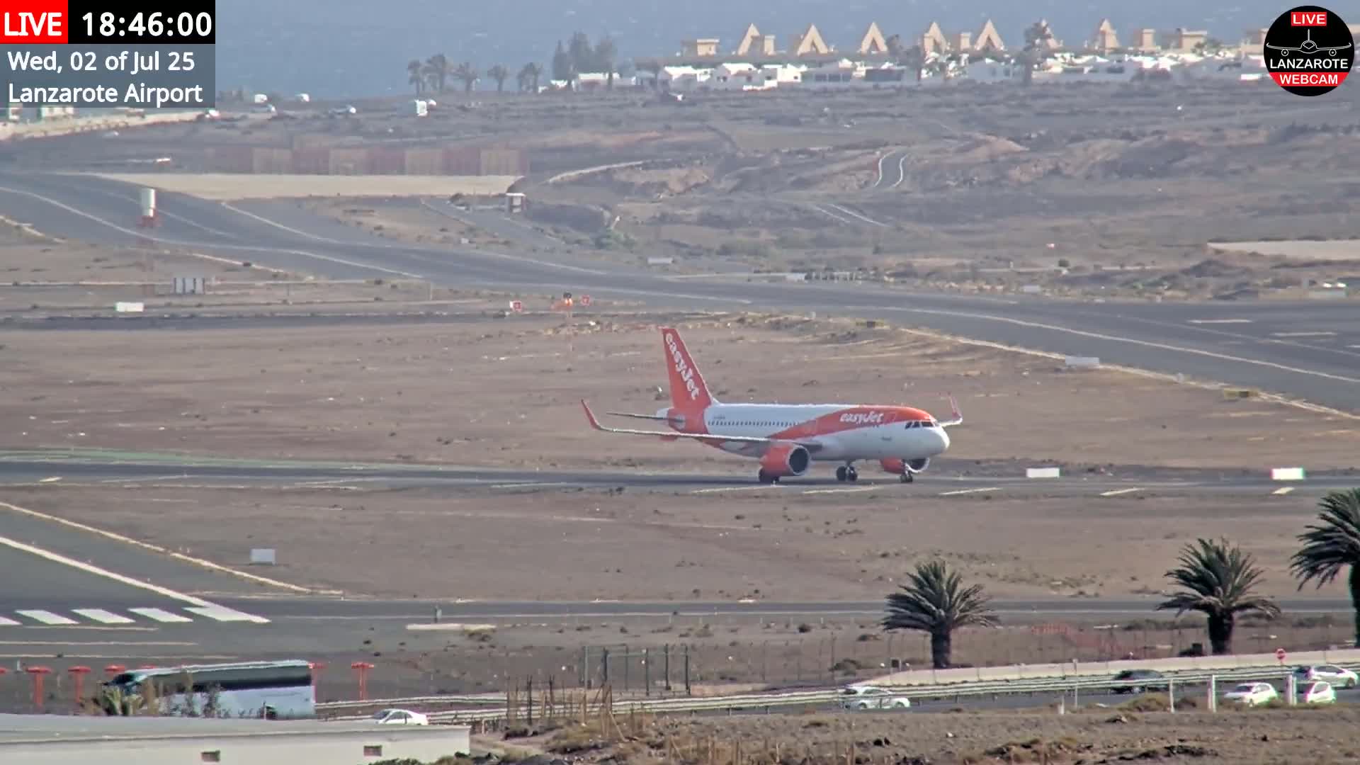 Lanzarote Airport from Outside Live Cam ACE/GCRR - Canary Islands - Las Palmas - Spain