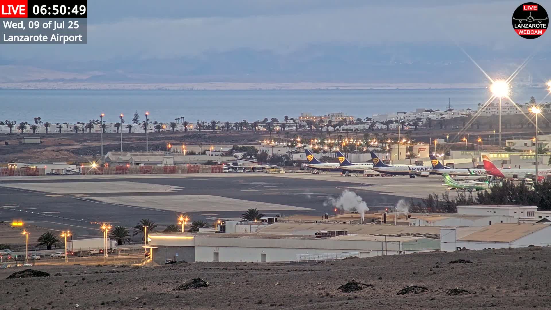 Lanzarote Airport from Outside Live Cam ACE/GCRR - Canary Islands - Las Palmas - Spain