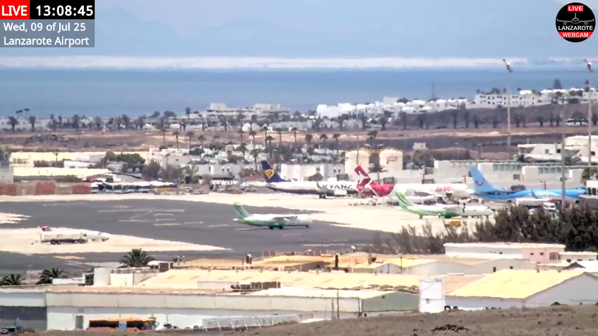 Lanzarote Airport from Outside Live Cam ACE/GCRR - Canary Islands - Las Palmas - Spain