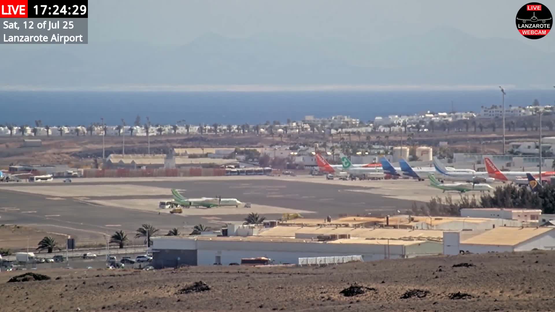 Lanzarote Airport from Outside Live Cam ACE/GCRR - Canary Islands - Las Palmas - Spain