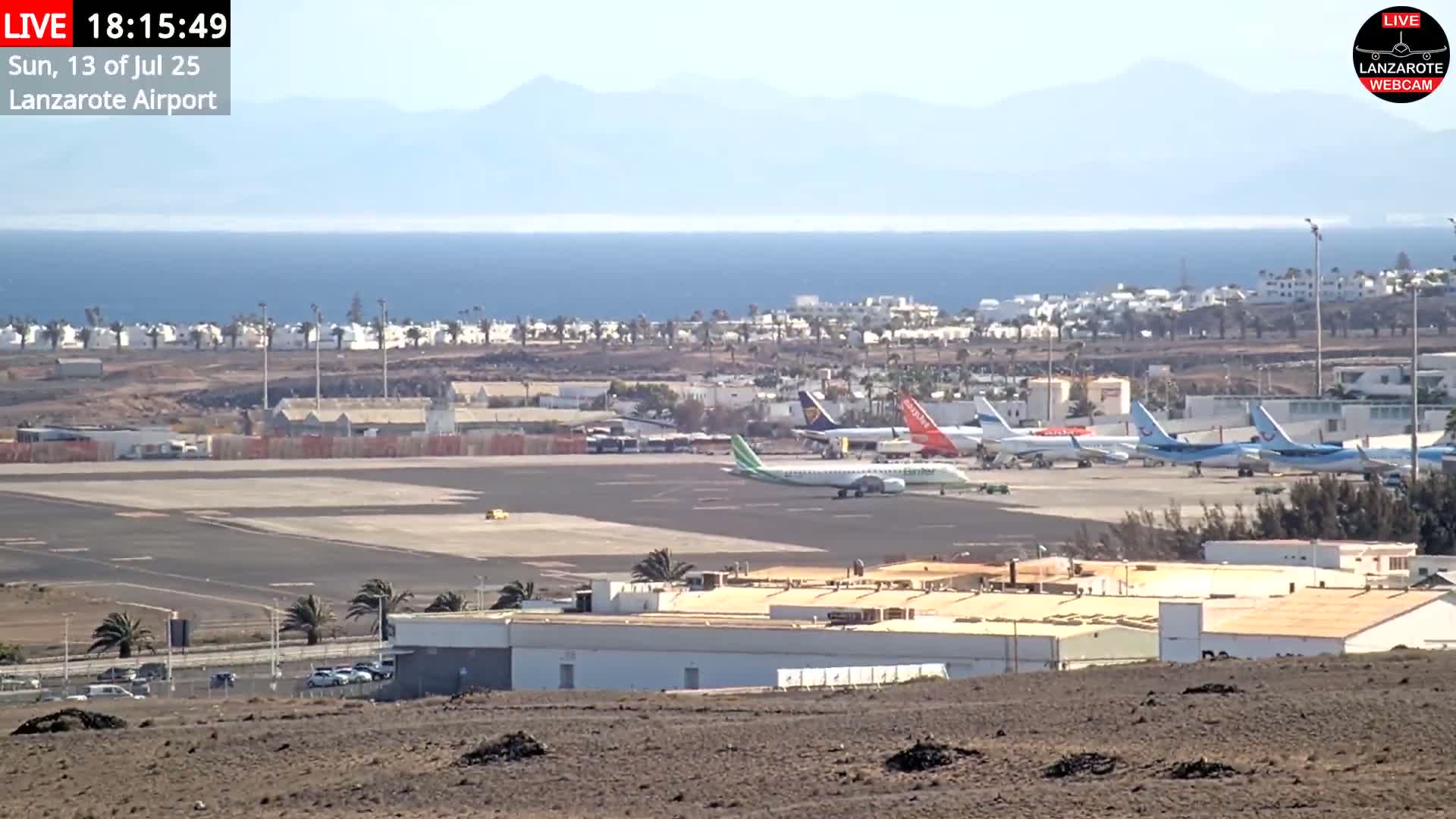 Lanzarote Airport from Outside Live Cam ACE/GCRR - Canary Islands - Las Palmas - Spain
