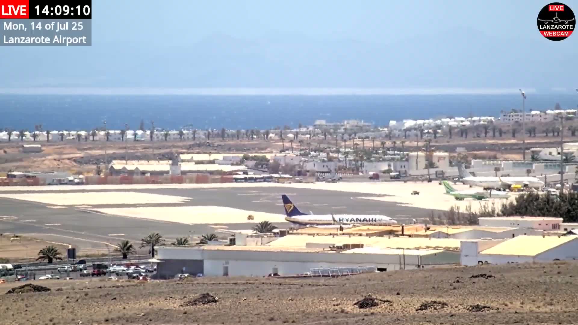 Lanzarote Airport from Outside Live Cam ACE/GCRR - Canary Islands - Las Palmas - Spain