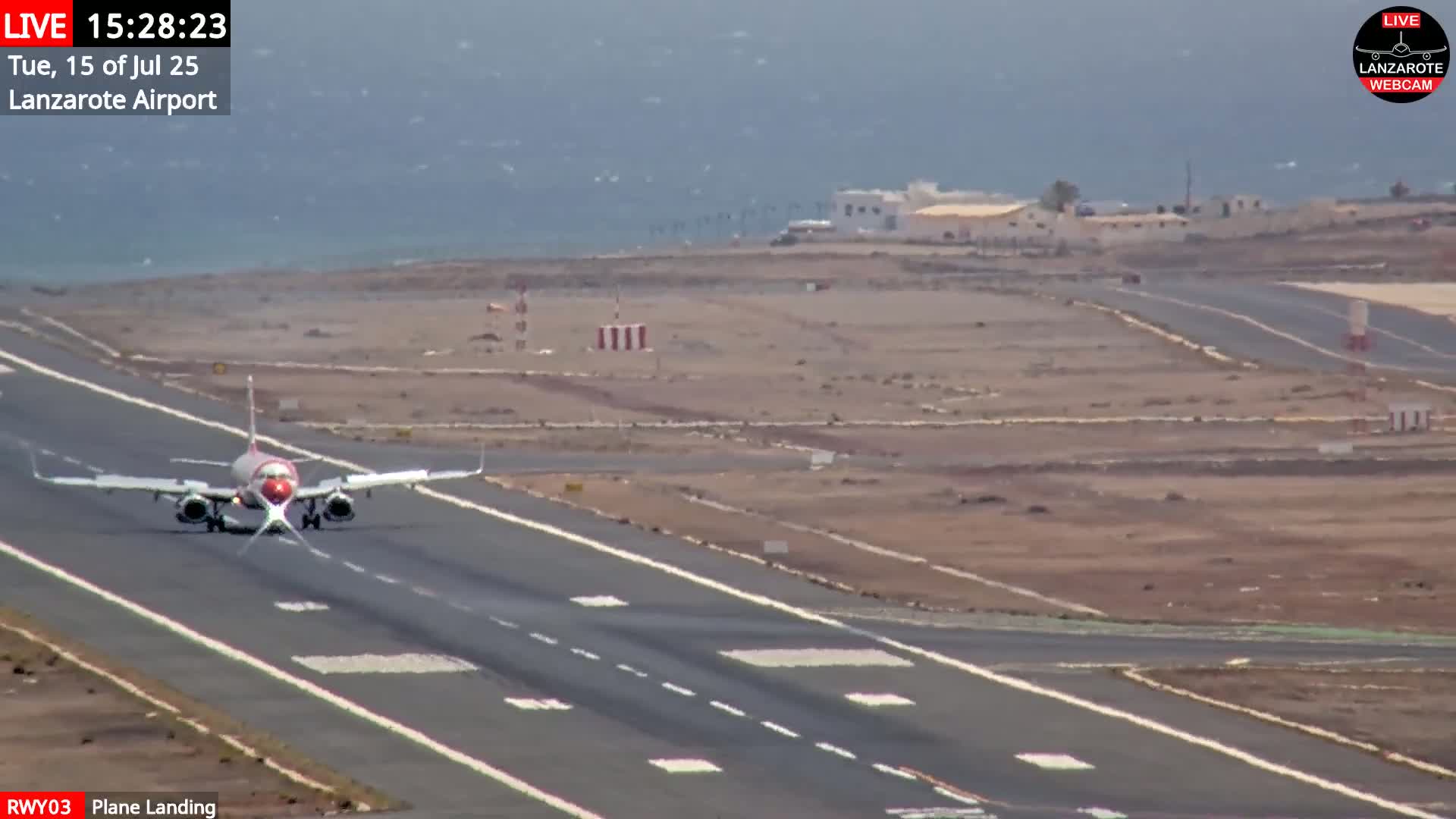 Lanzarote Airport from Outside Live Cam ACE/GCRR - Canary Islands - Las Palmas - Spain