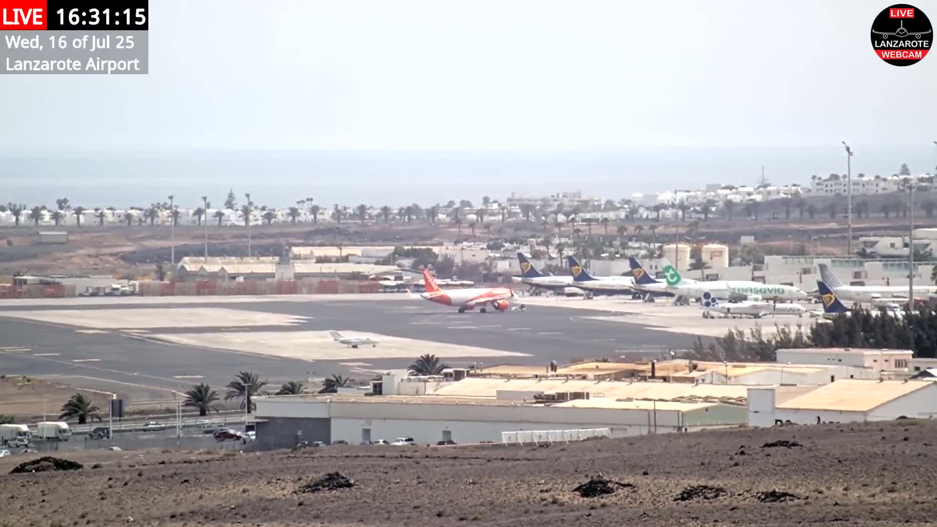 Lanzarote Airport from Outside Live Cam ACE/GCRR - Canary Islands - Las Palmas - Spain