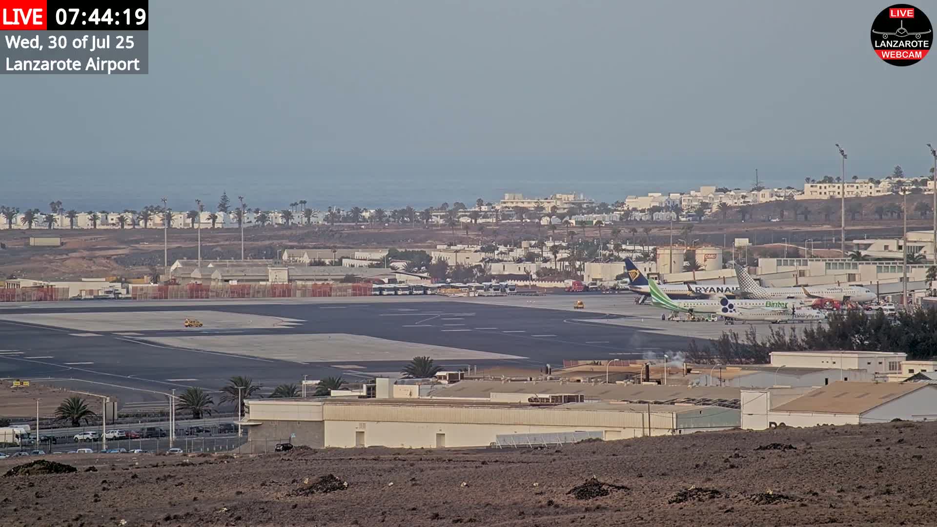 Lanzarote Airport from Outside Live Cam ACE/GCRR - Canary Islands - Las Palmas - Spain