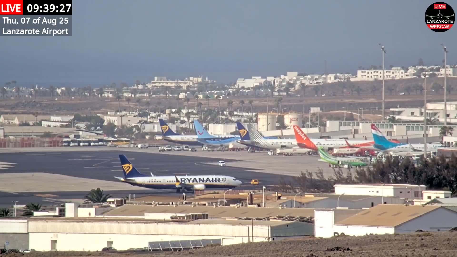 Lanzarote Airport from Outside Live Cam ACE/GCRR - Canary Islands - Las Palmas - Spain